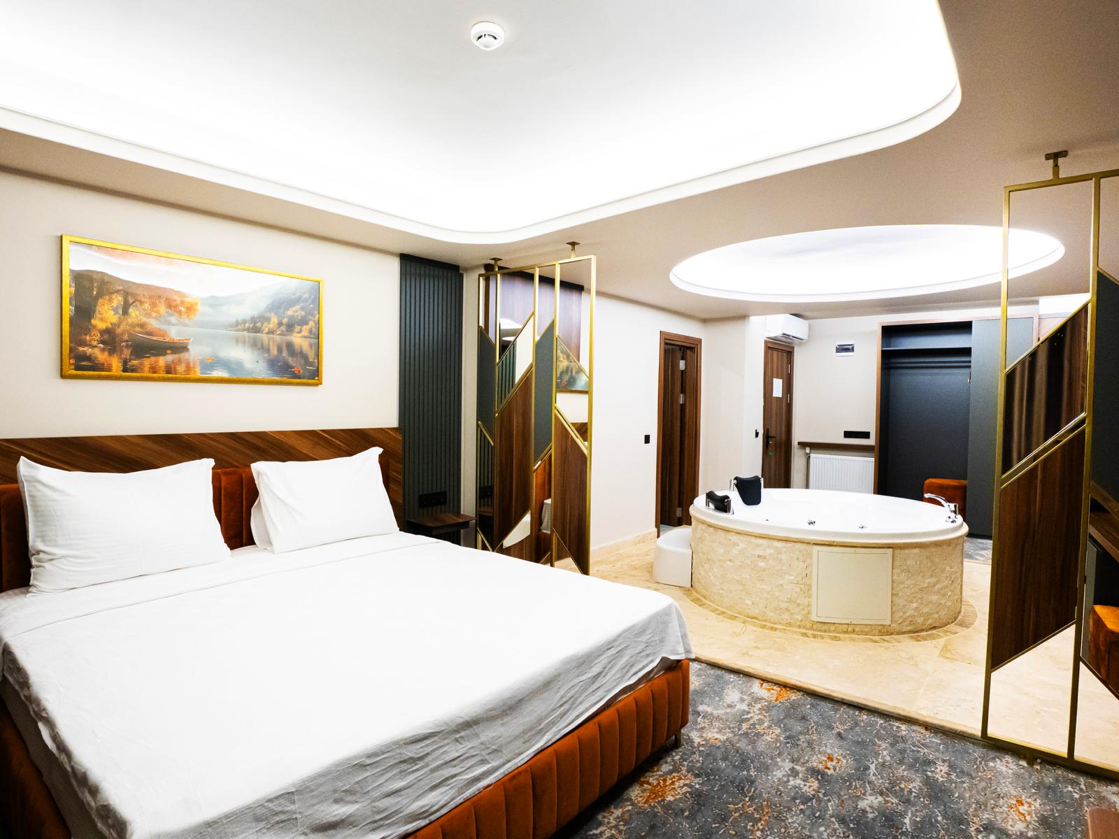 Room Sea View King Bed