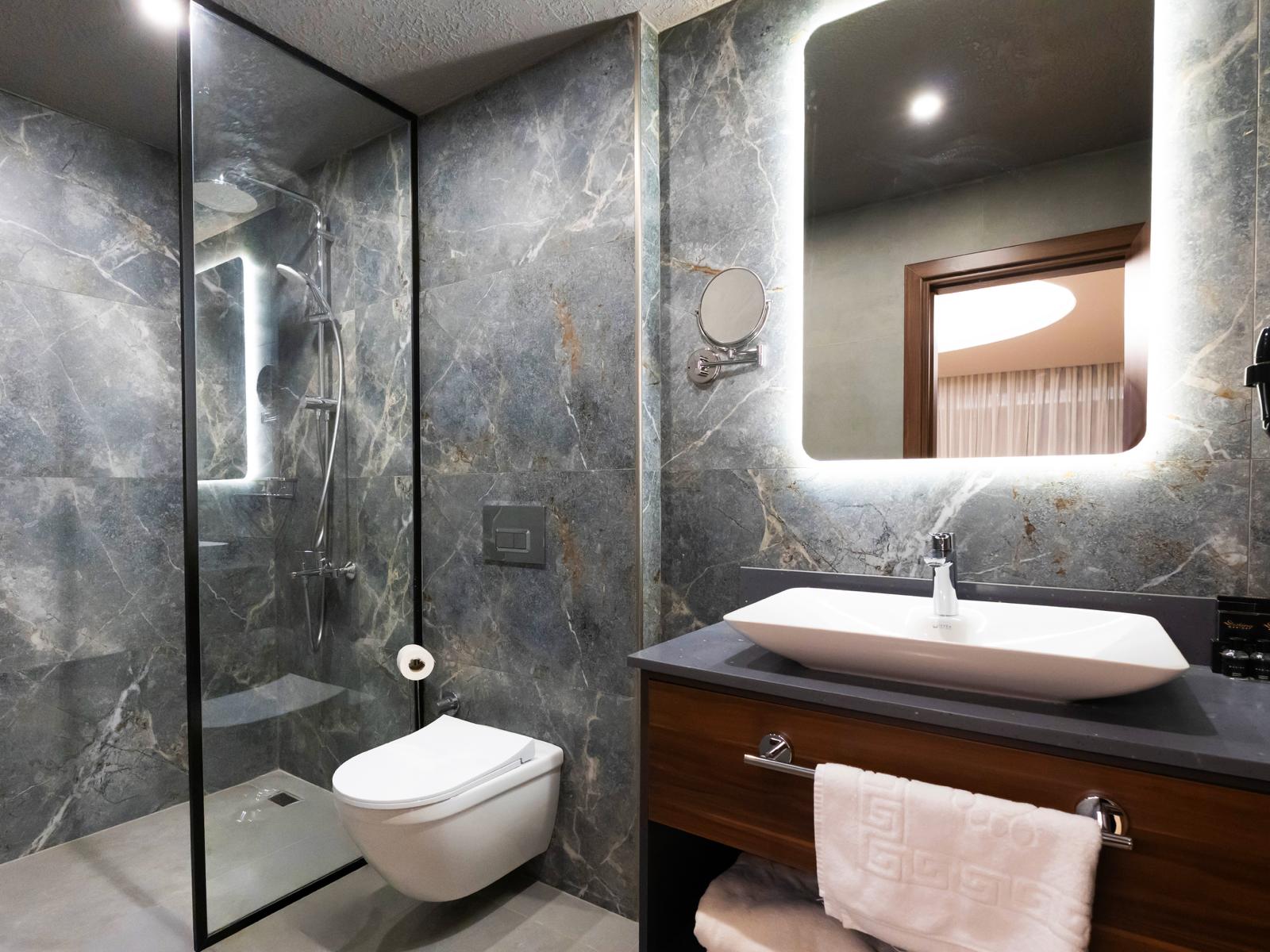 Room Sea View King Bed