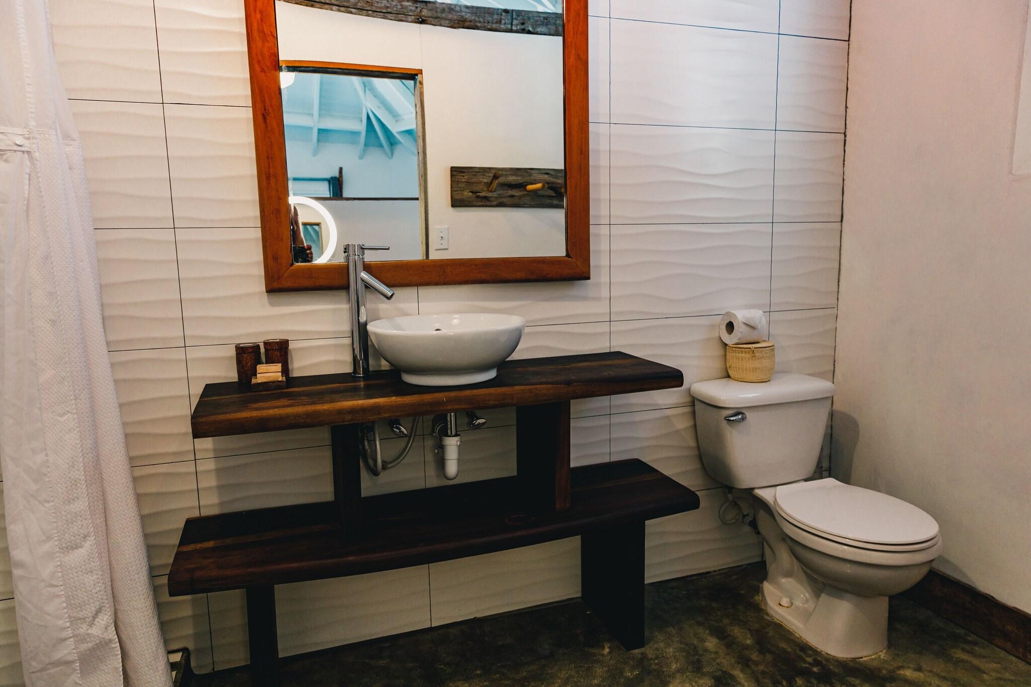 Bungalow King Size Bed