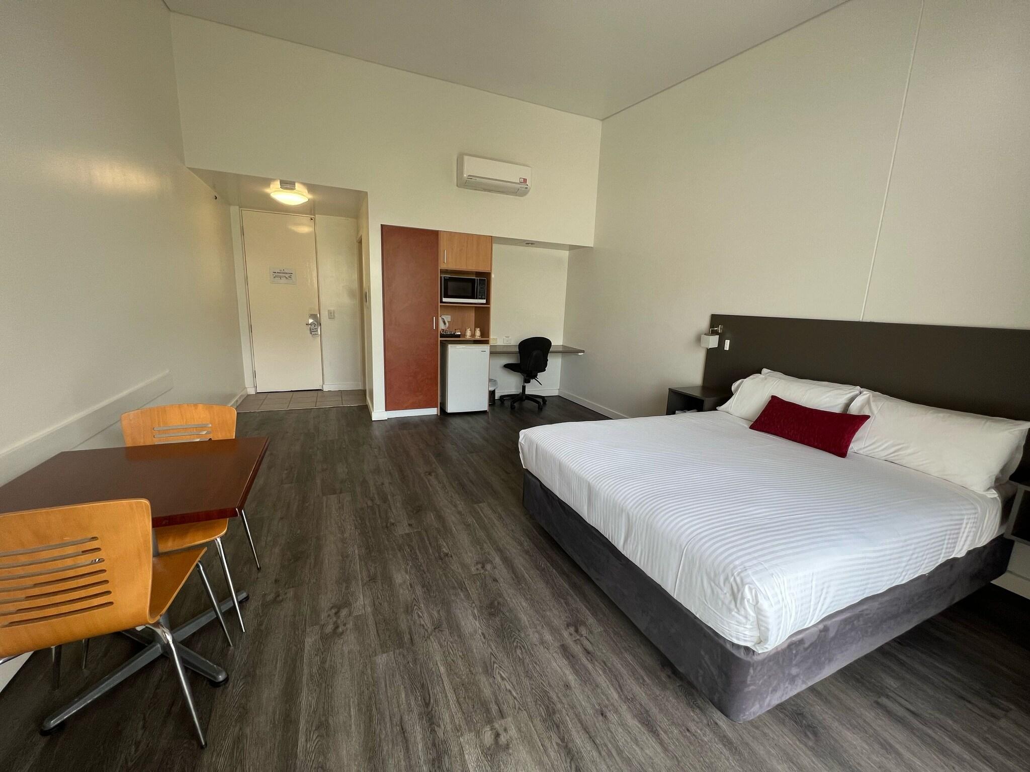 Double Queen Size Bed