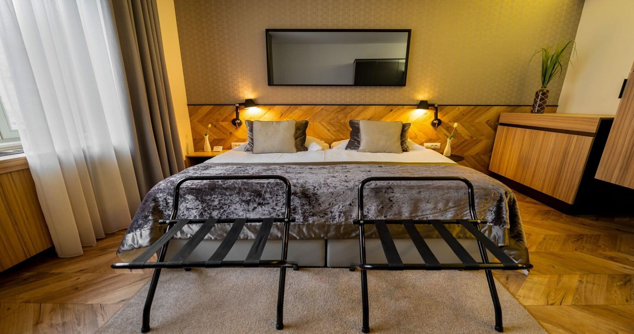 Double or Twin Two Beds