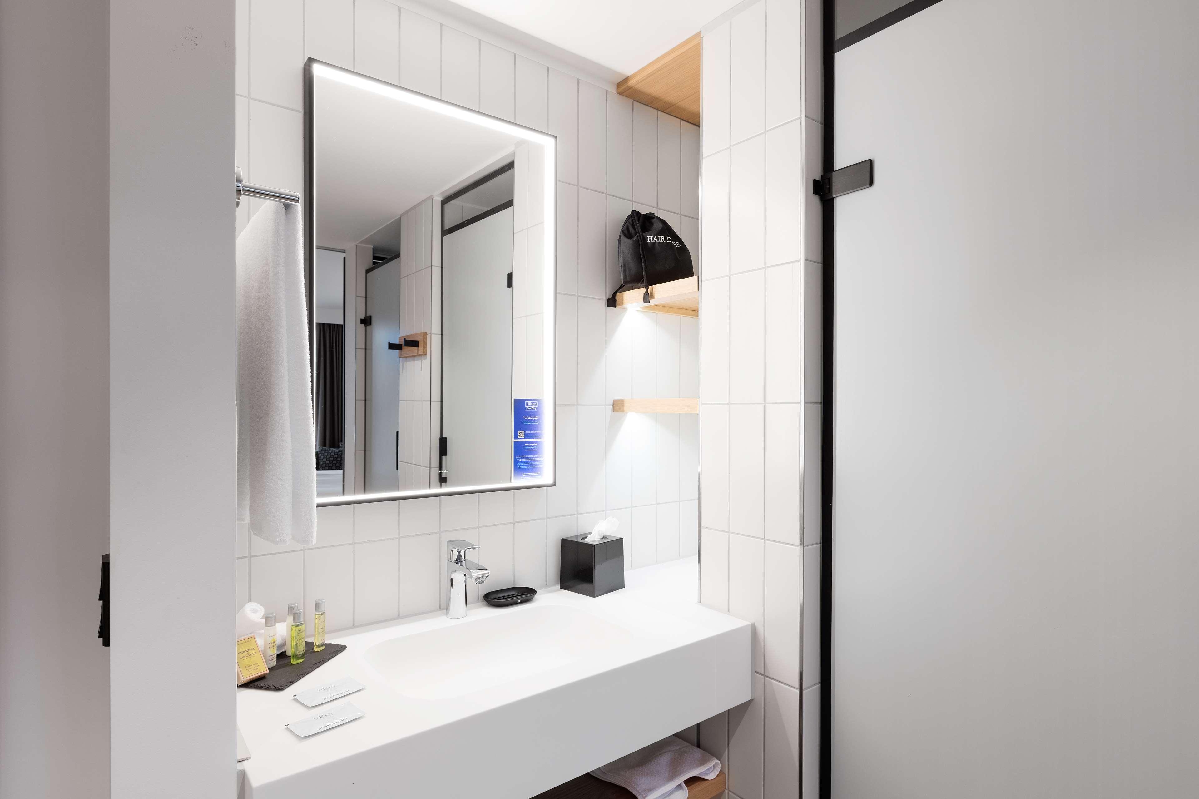 Double Queen Size Bed