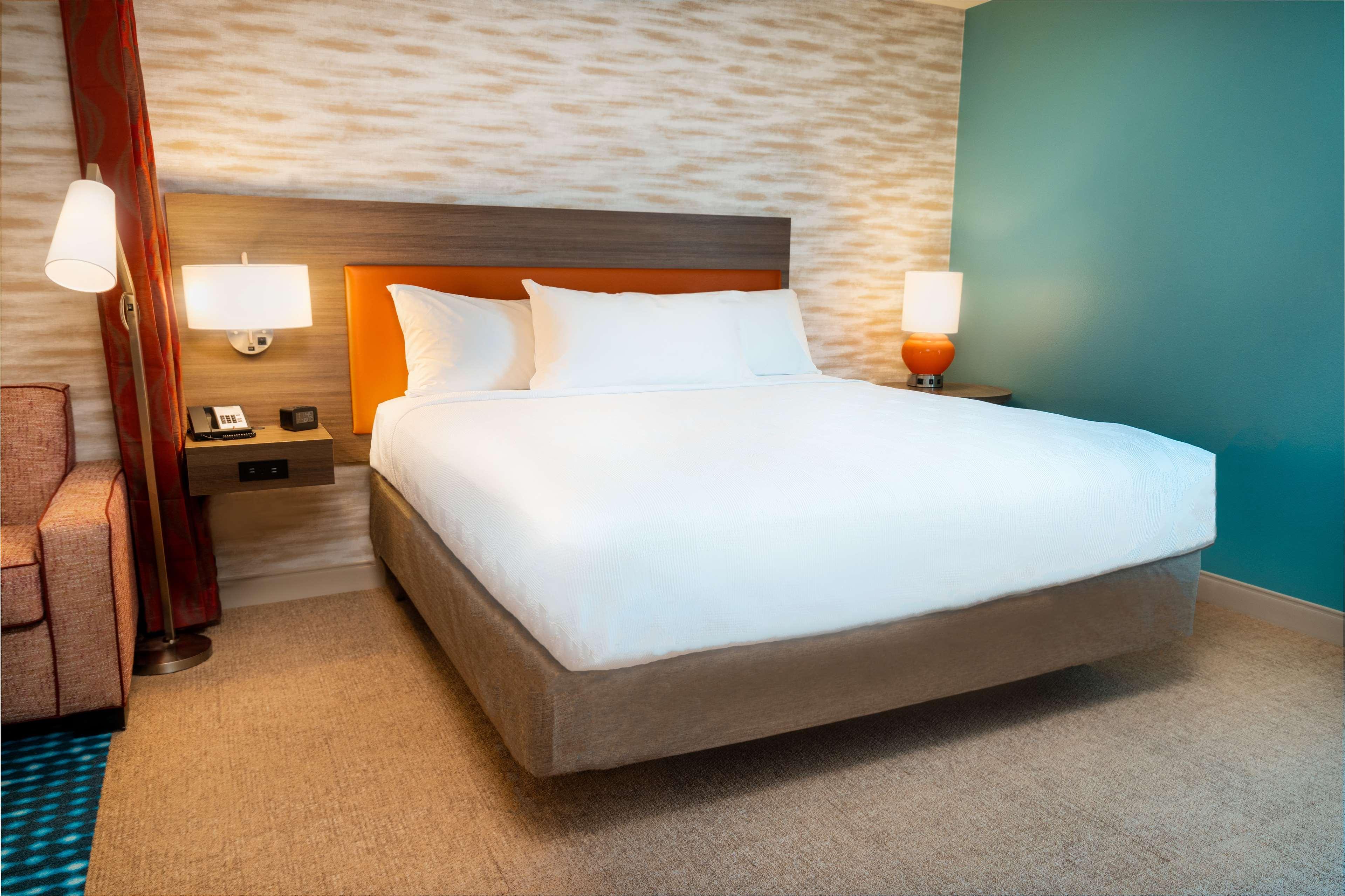 Studio King Size Bed