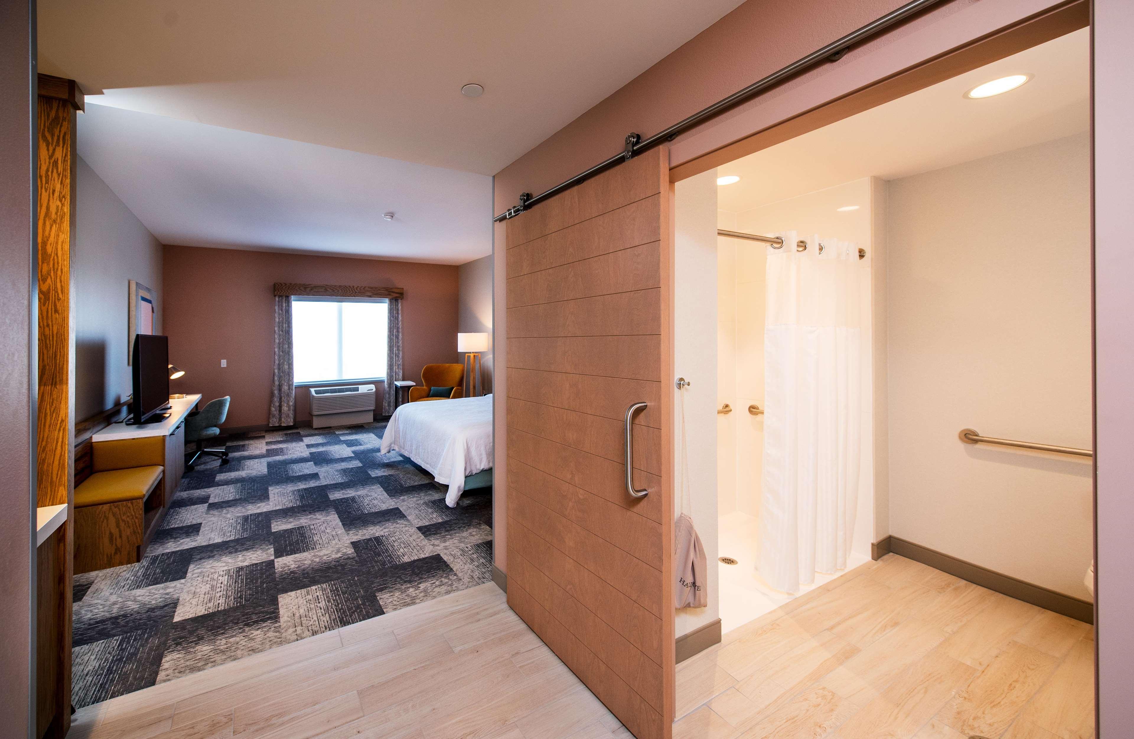 Double Accessible King Size Bed