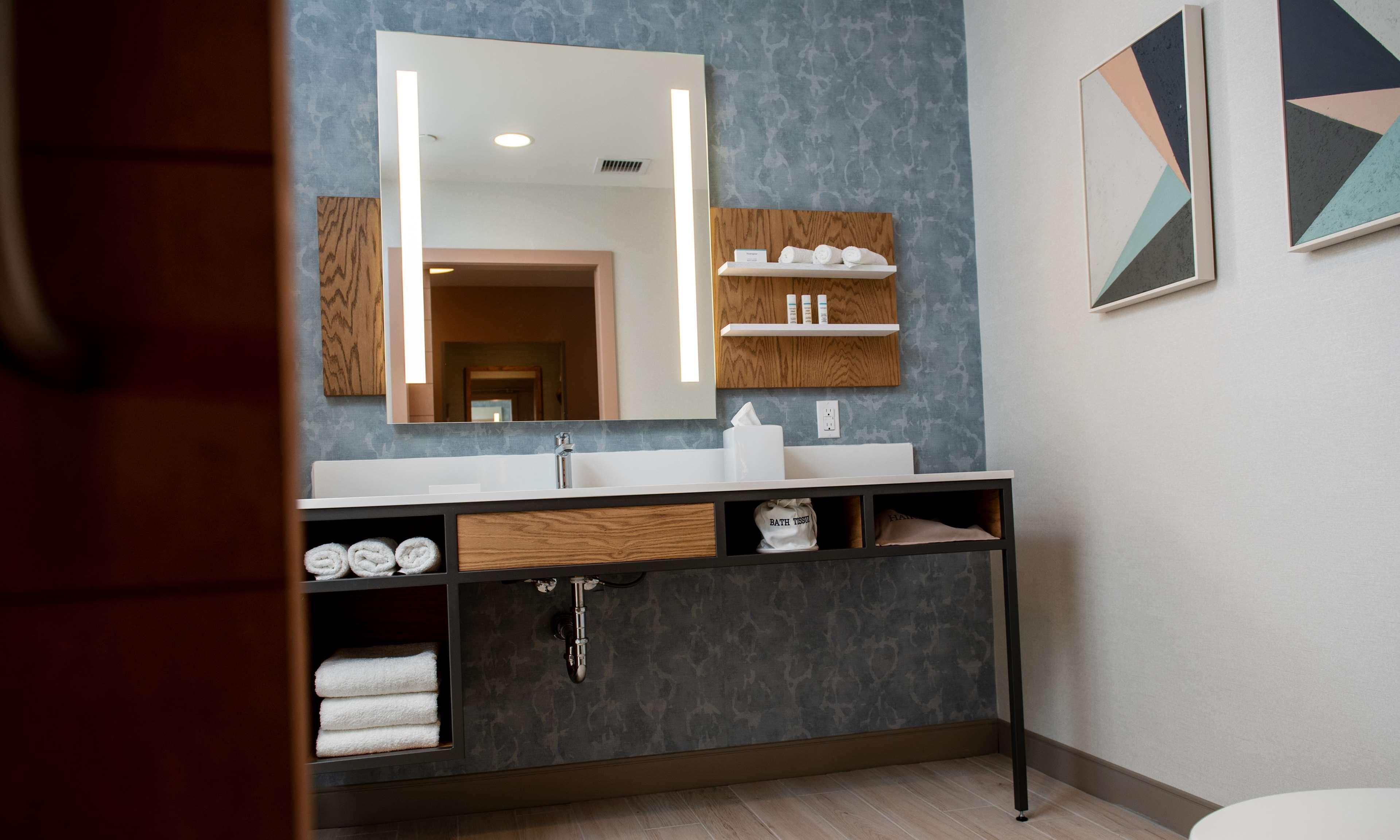 Junior Suite King Size Bed