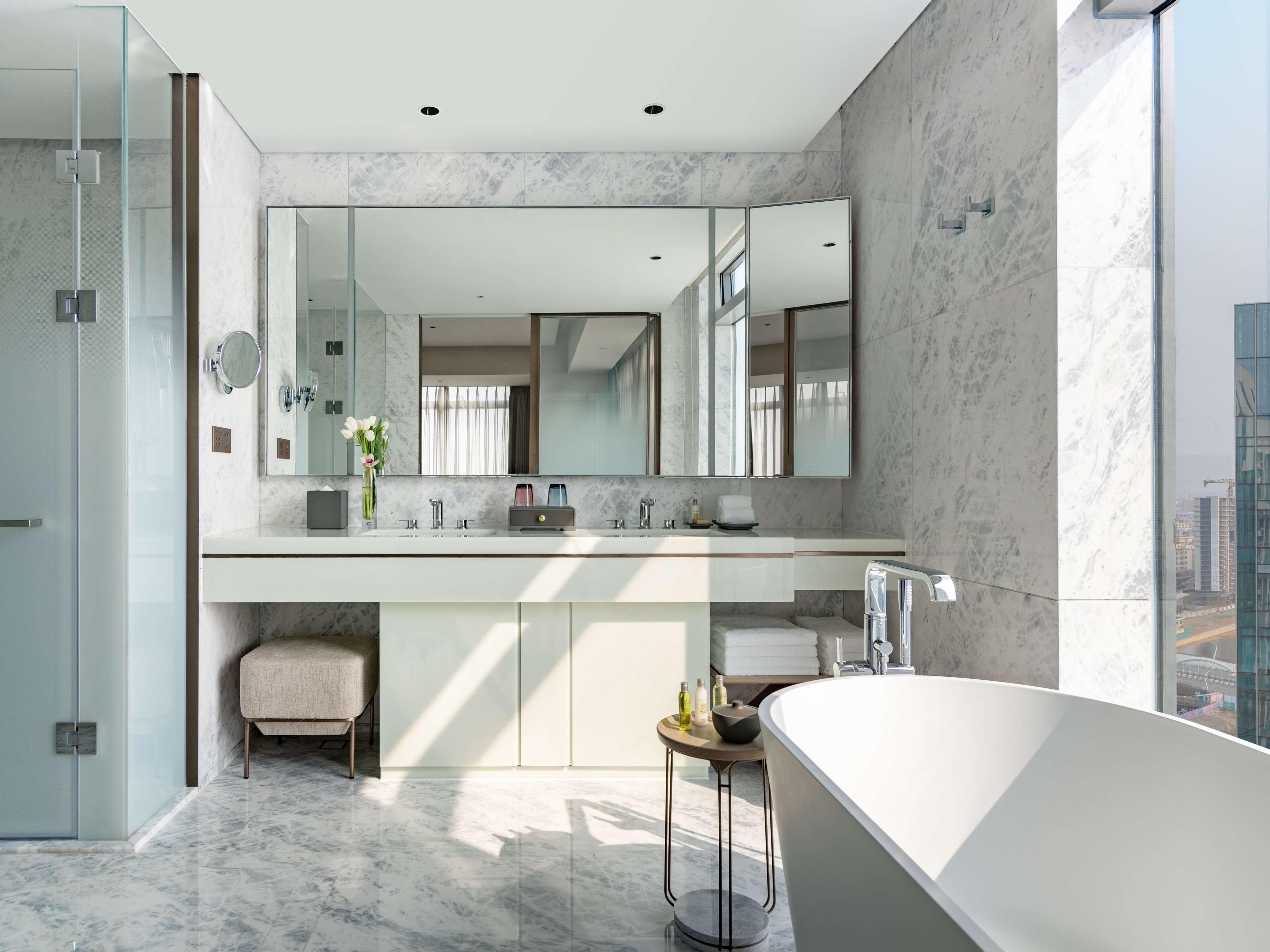 Suite Executive King Bed