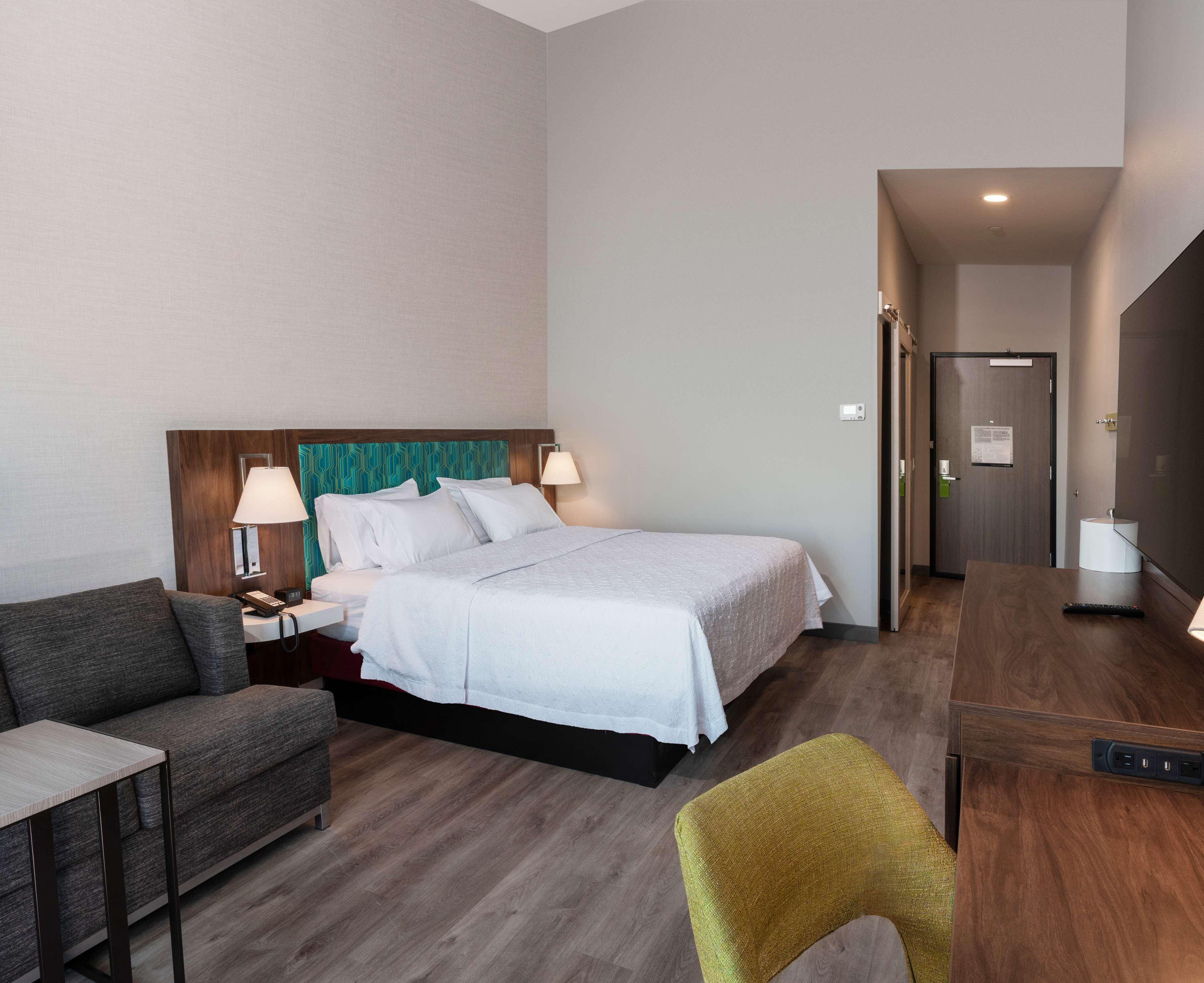 Double King Bed Non Smoking