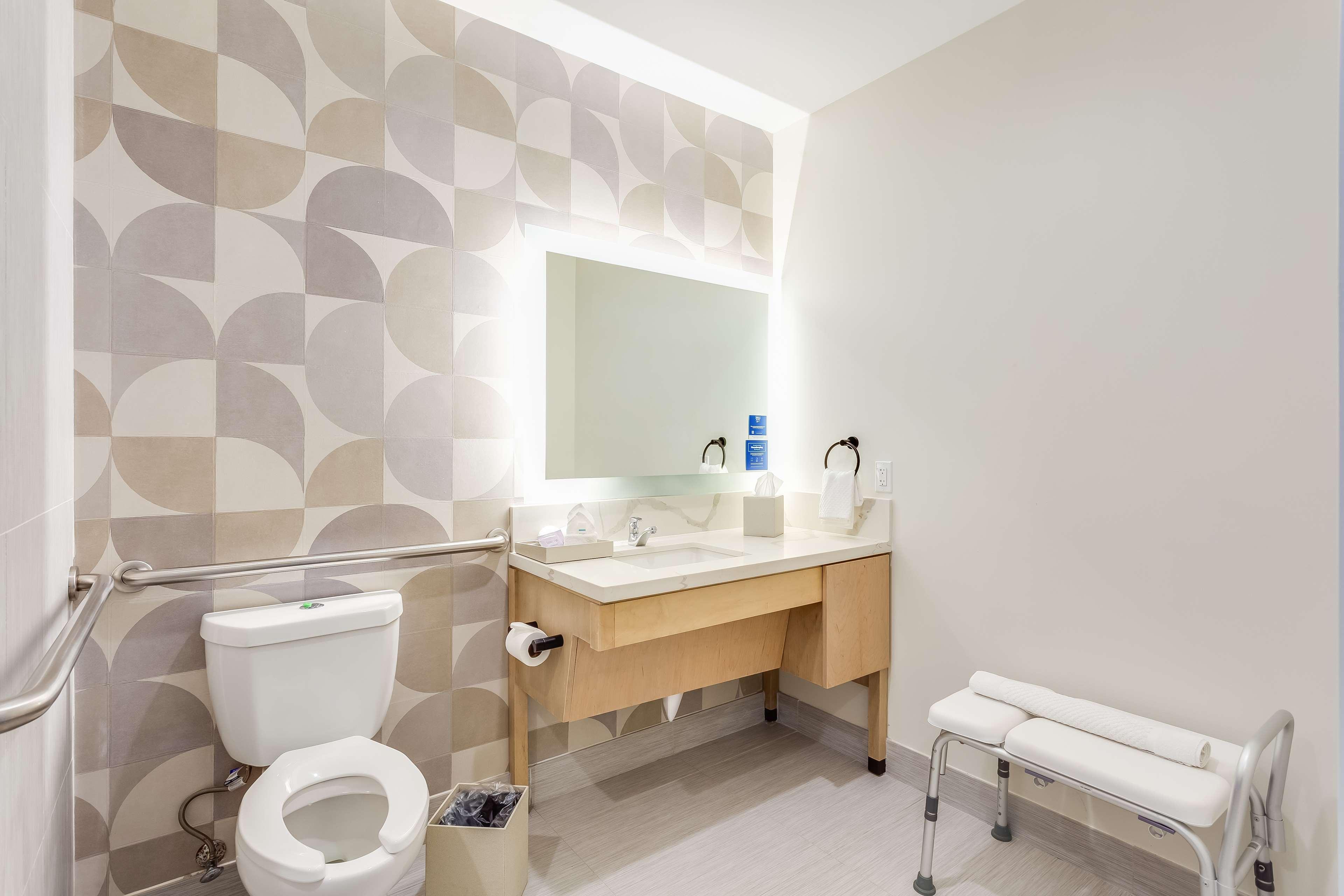 Double Accessible-two Queen Beds