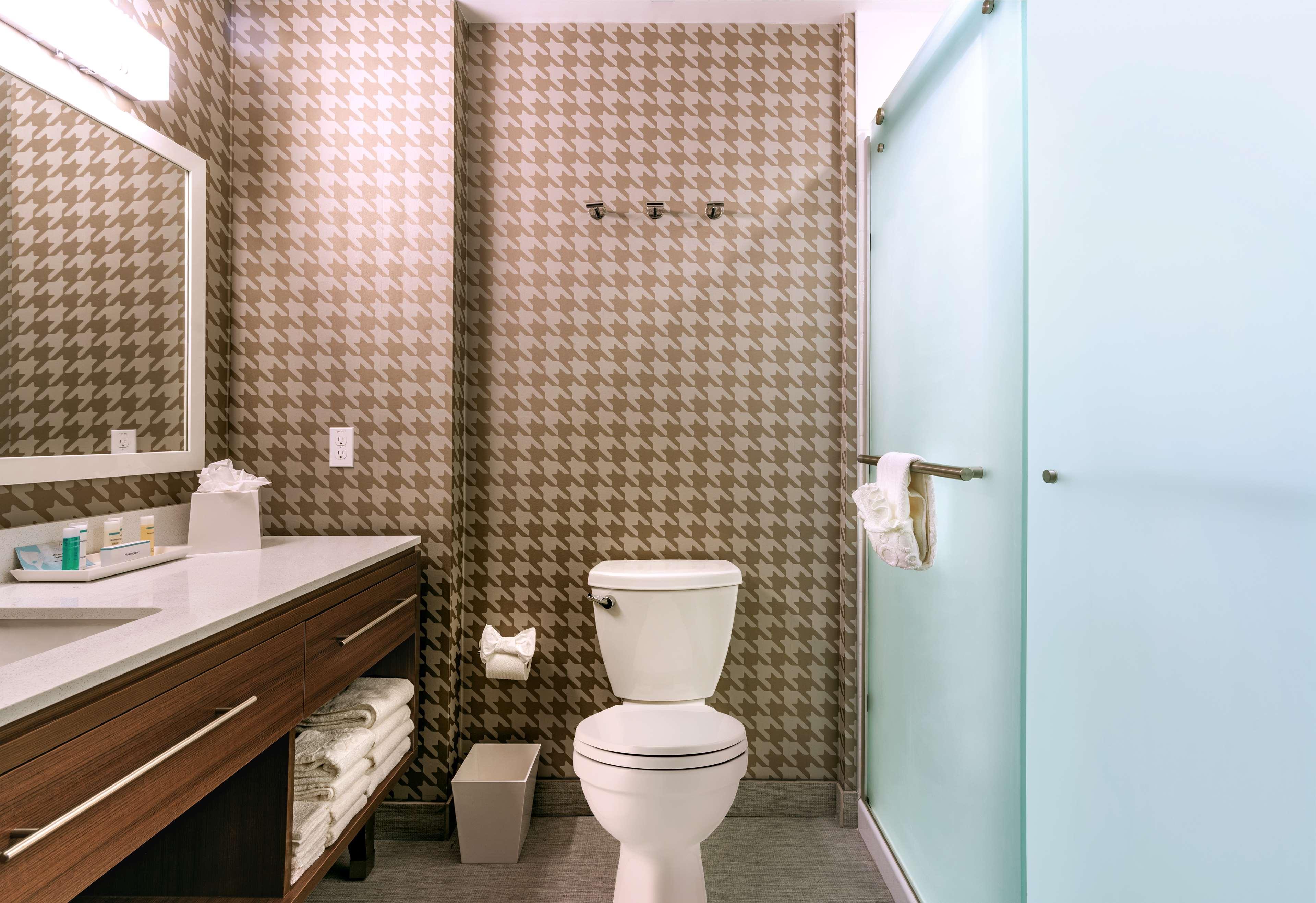 Studio Accessible-two Queen Beds