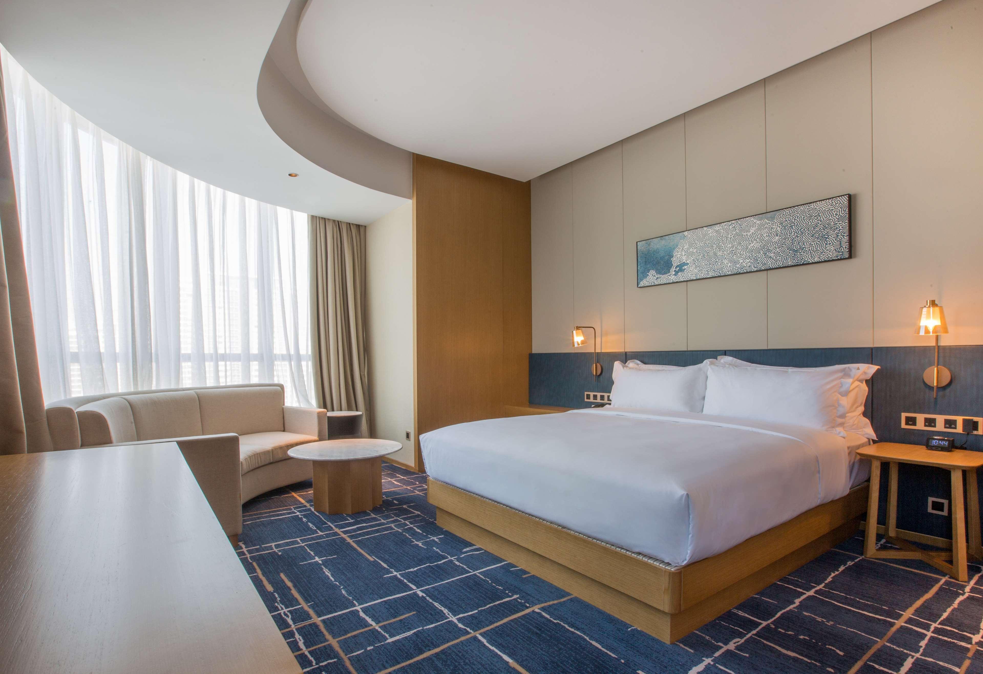 Suite King Bed One Bedroom 