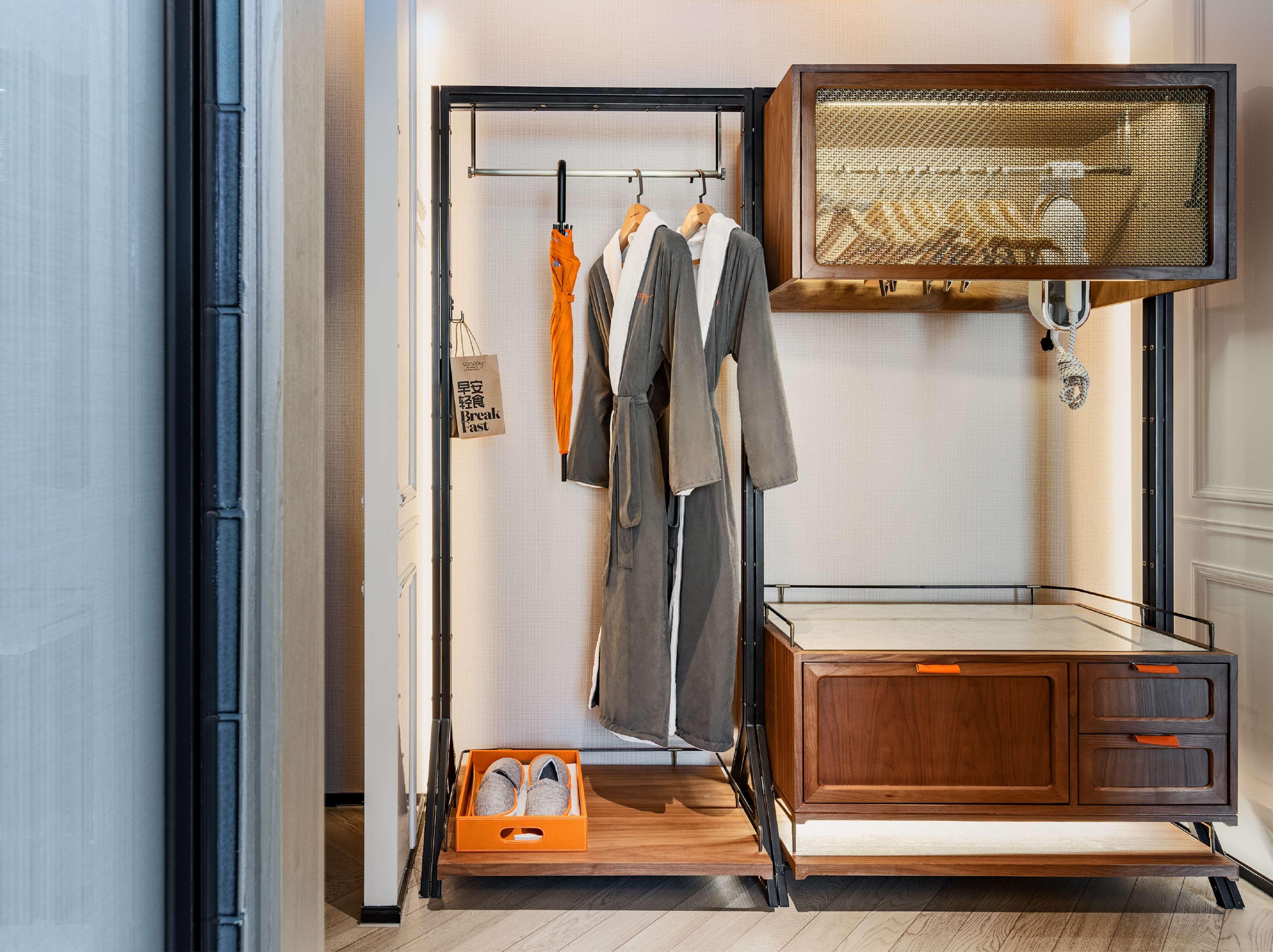 Double Deluxe King Bed