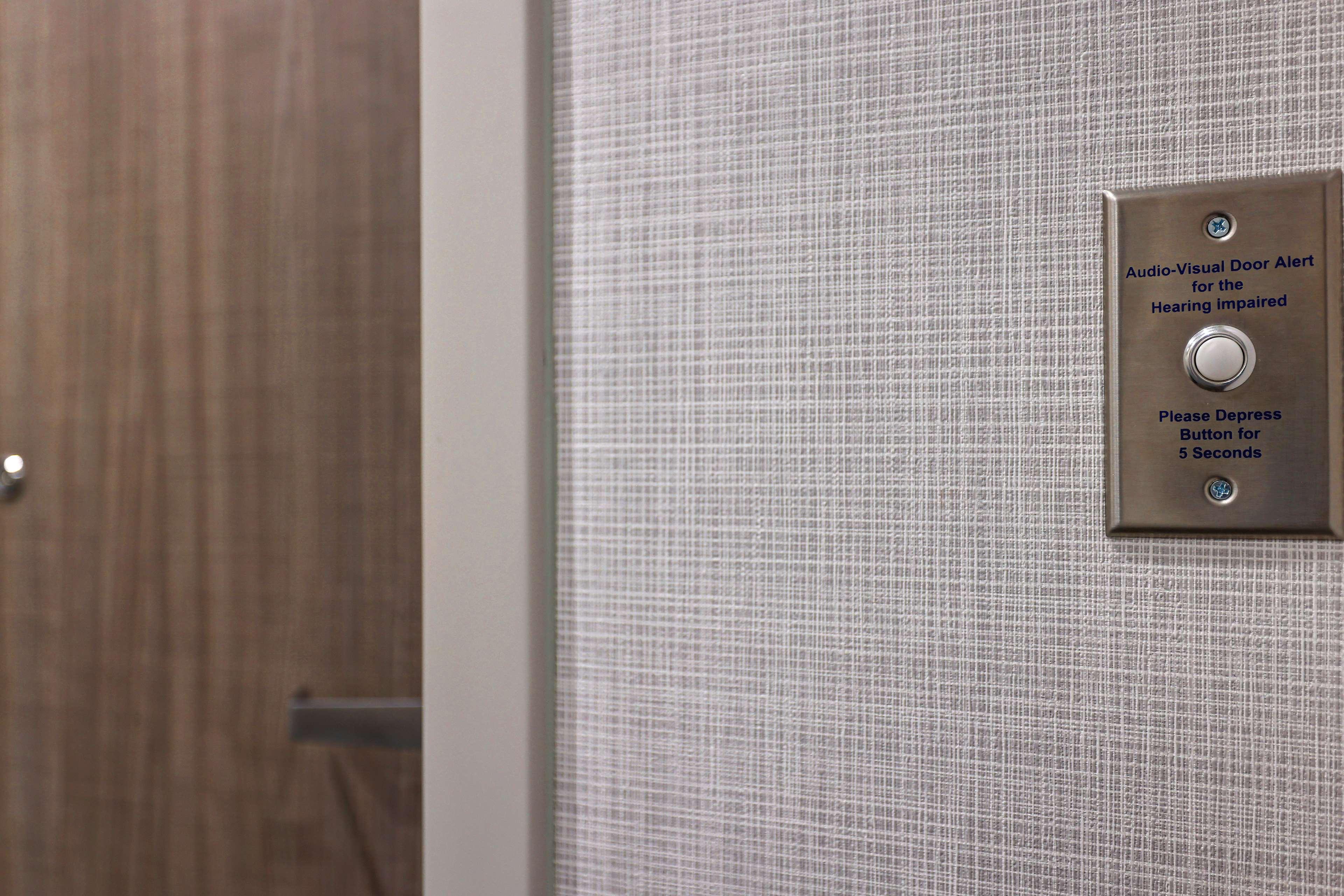 Twin Two Queen Beds Non Smoking