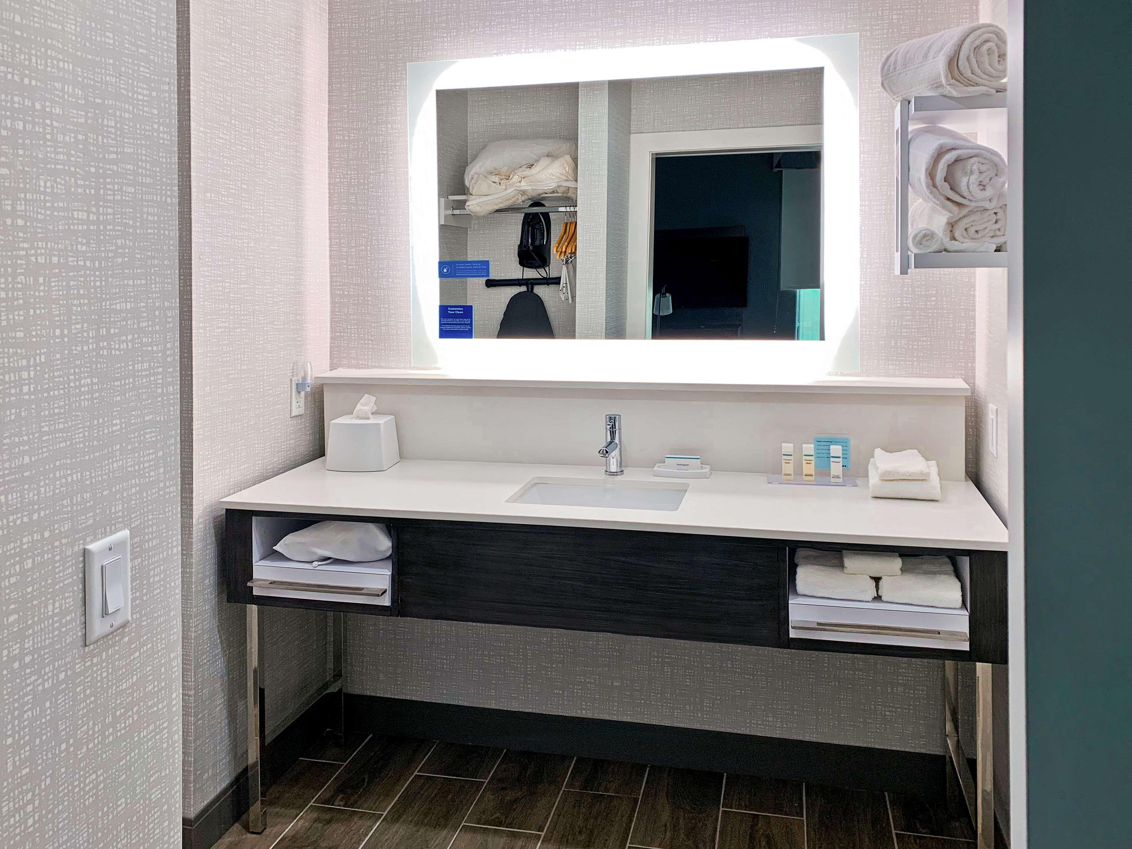 Studio King Bed Non Smoking