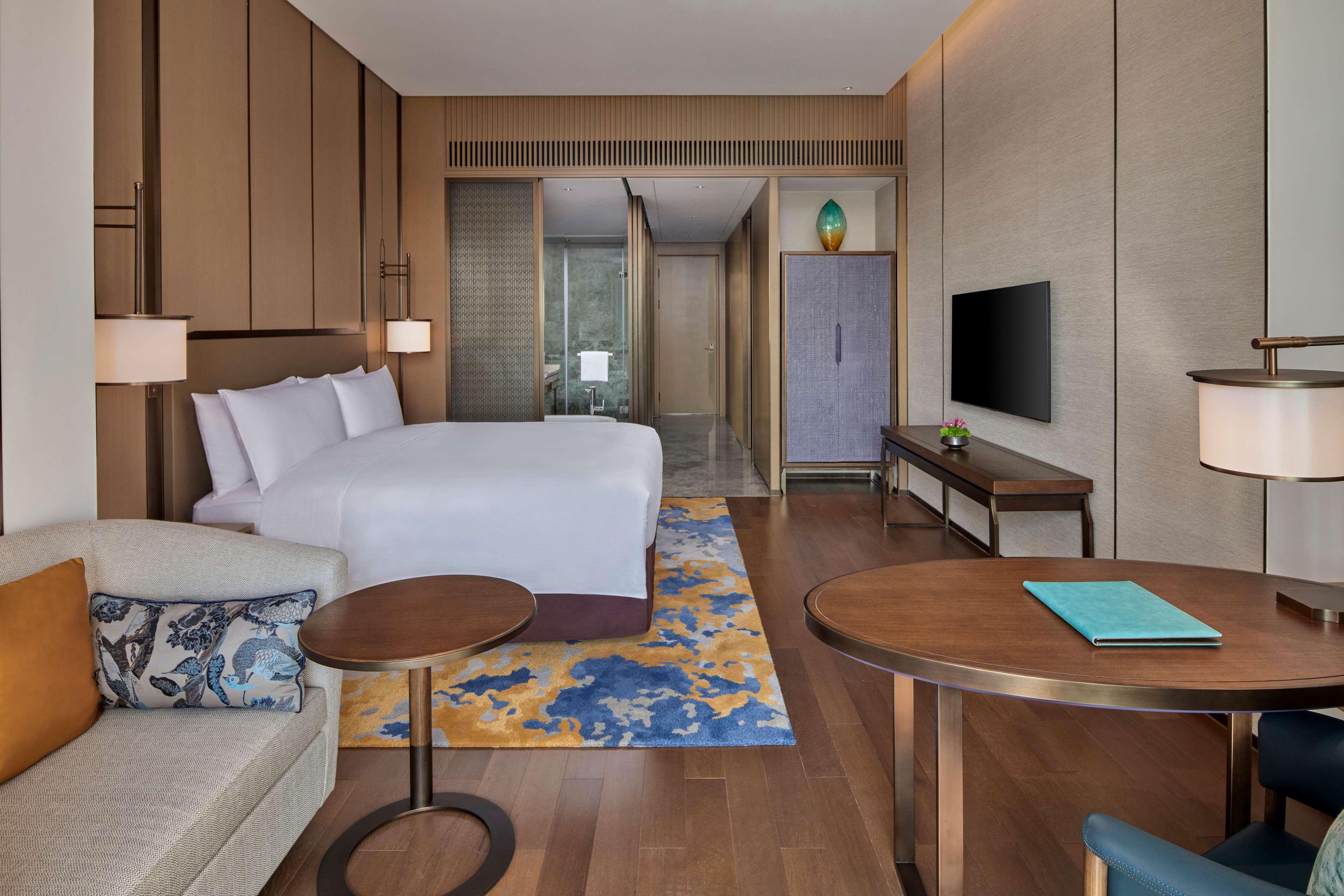 Double Accessible King Size Bed