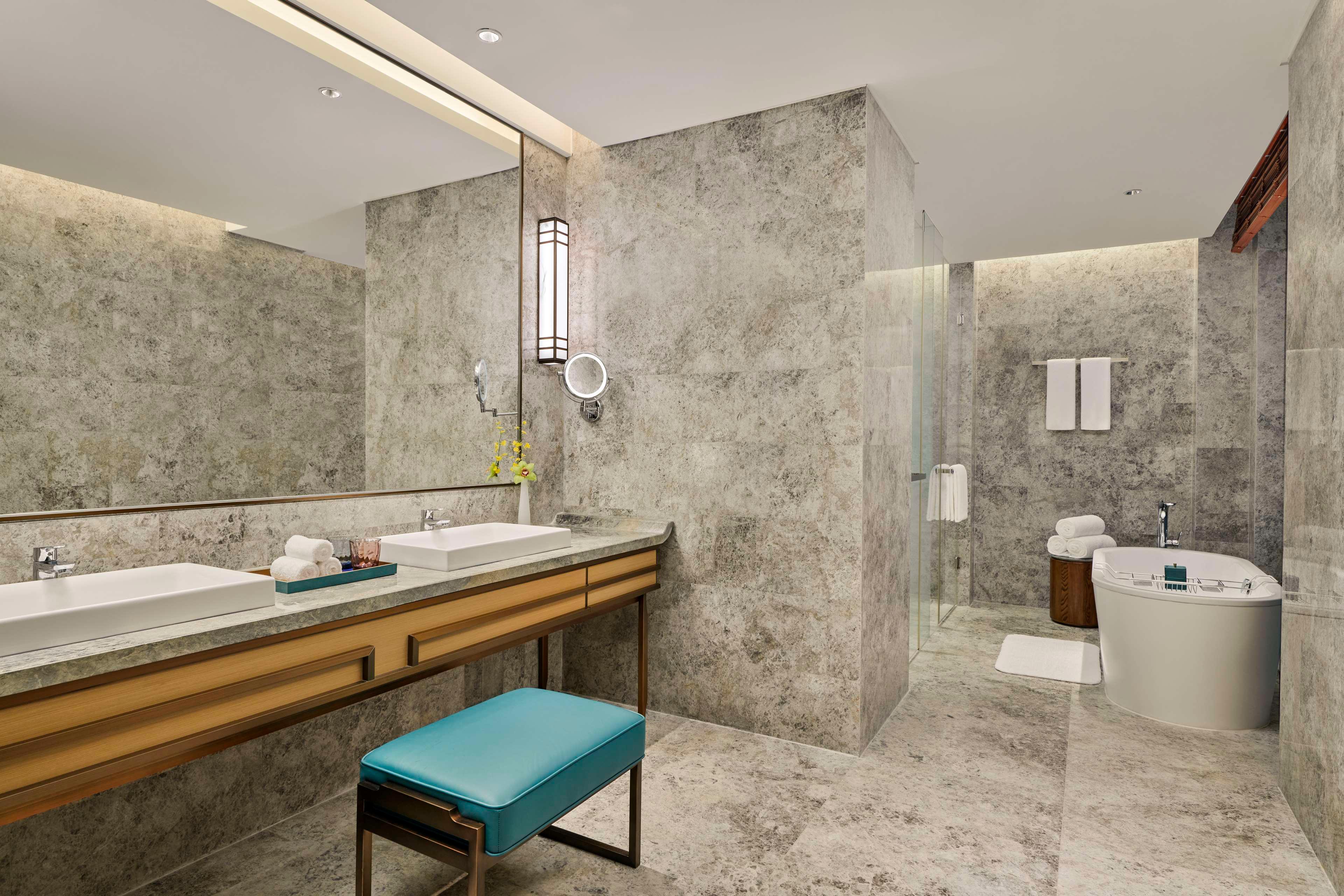 Suite Executive King Bed