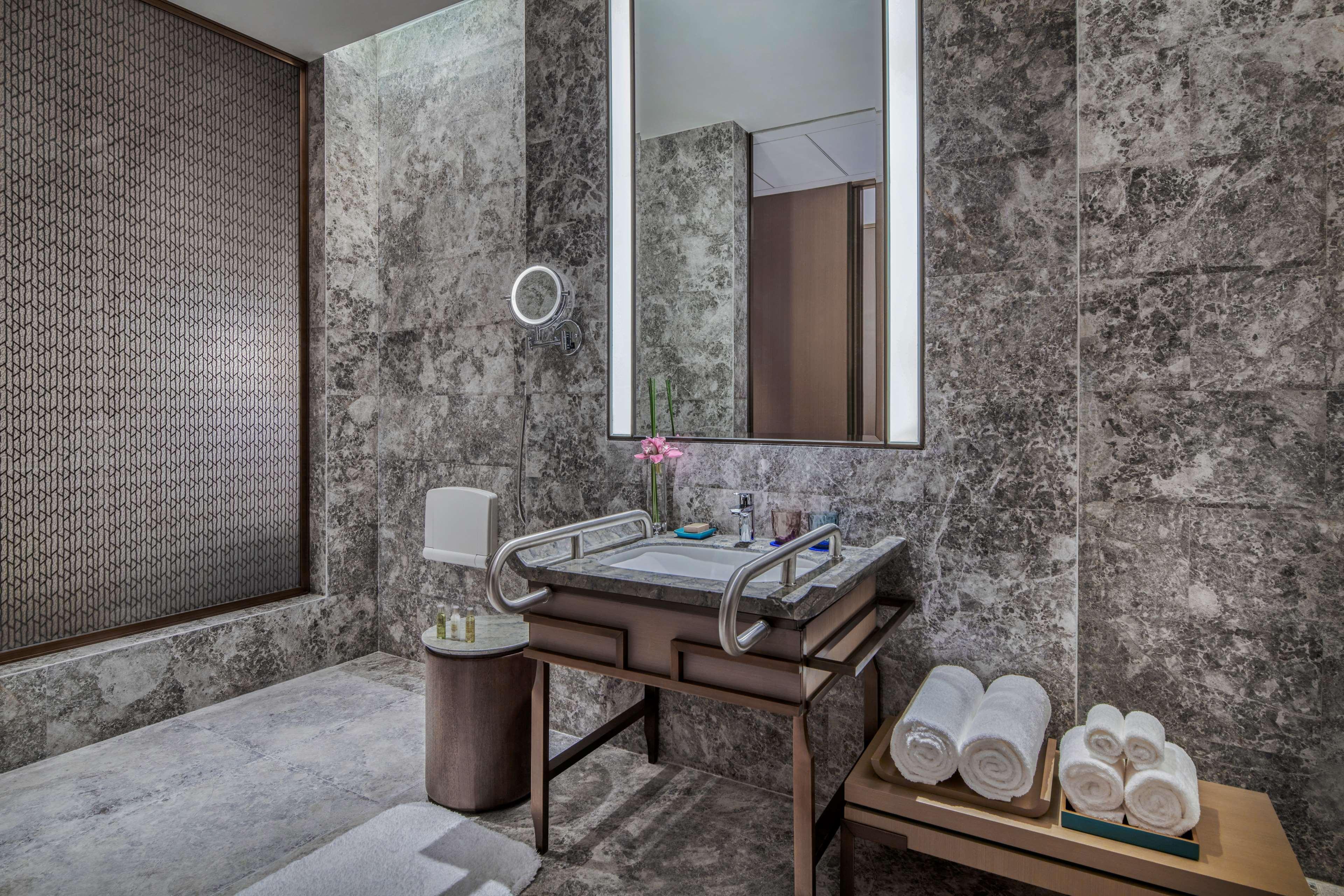 Double Accessible King Size Bed