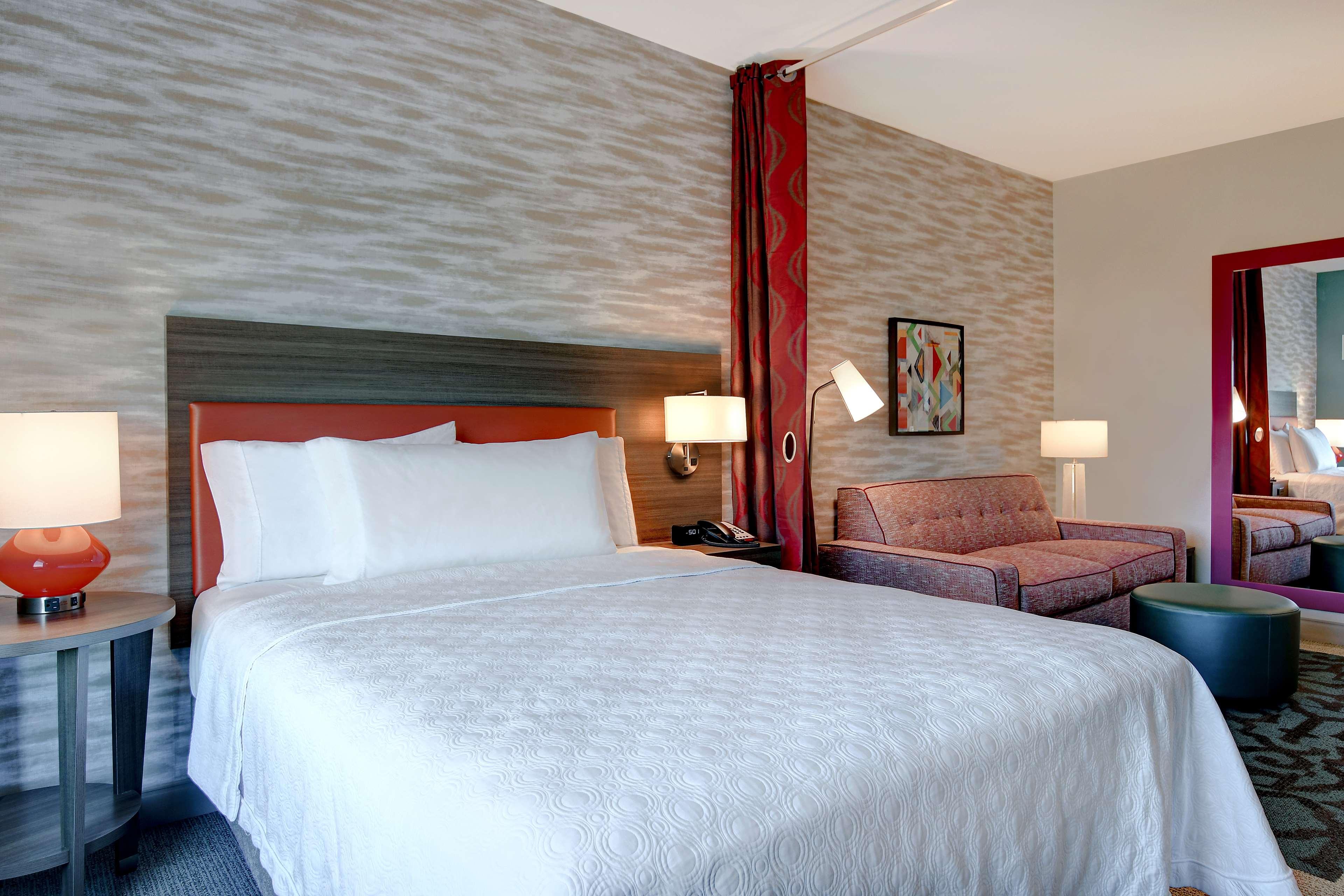 Studio Queen Bed Non Smoking