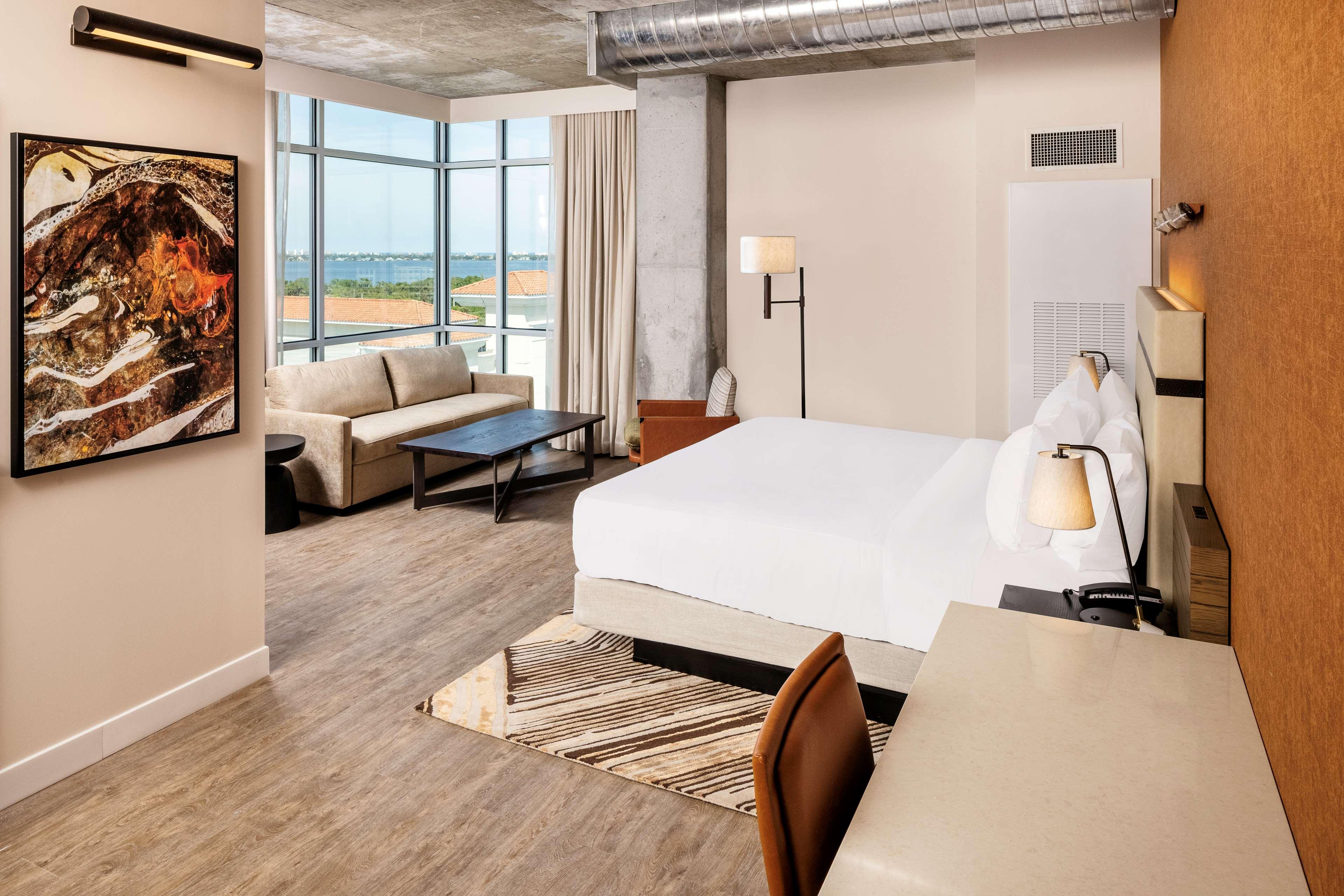 Double City View King Bed