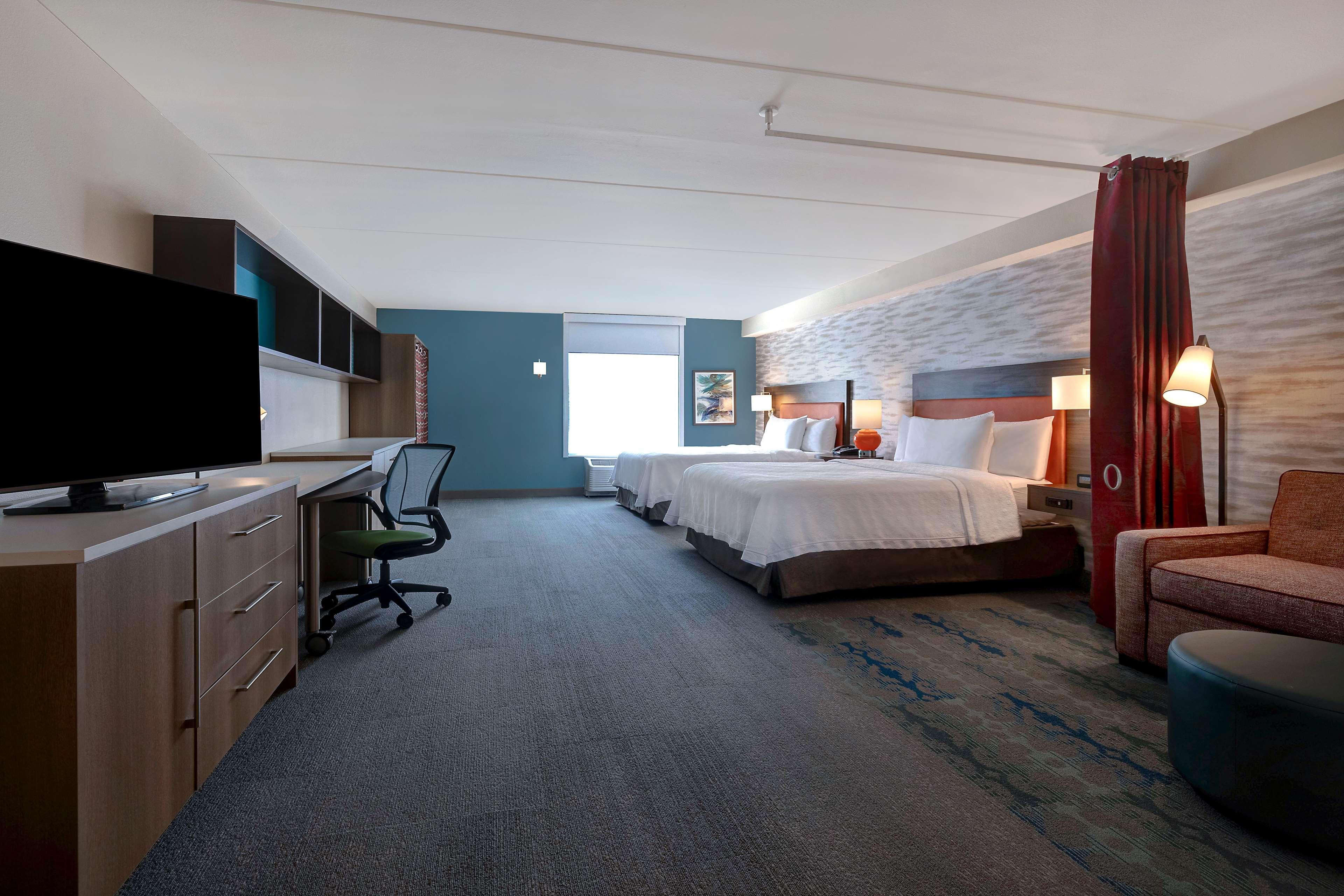 Studio Accessible-two Queen Beds