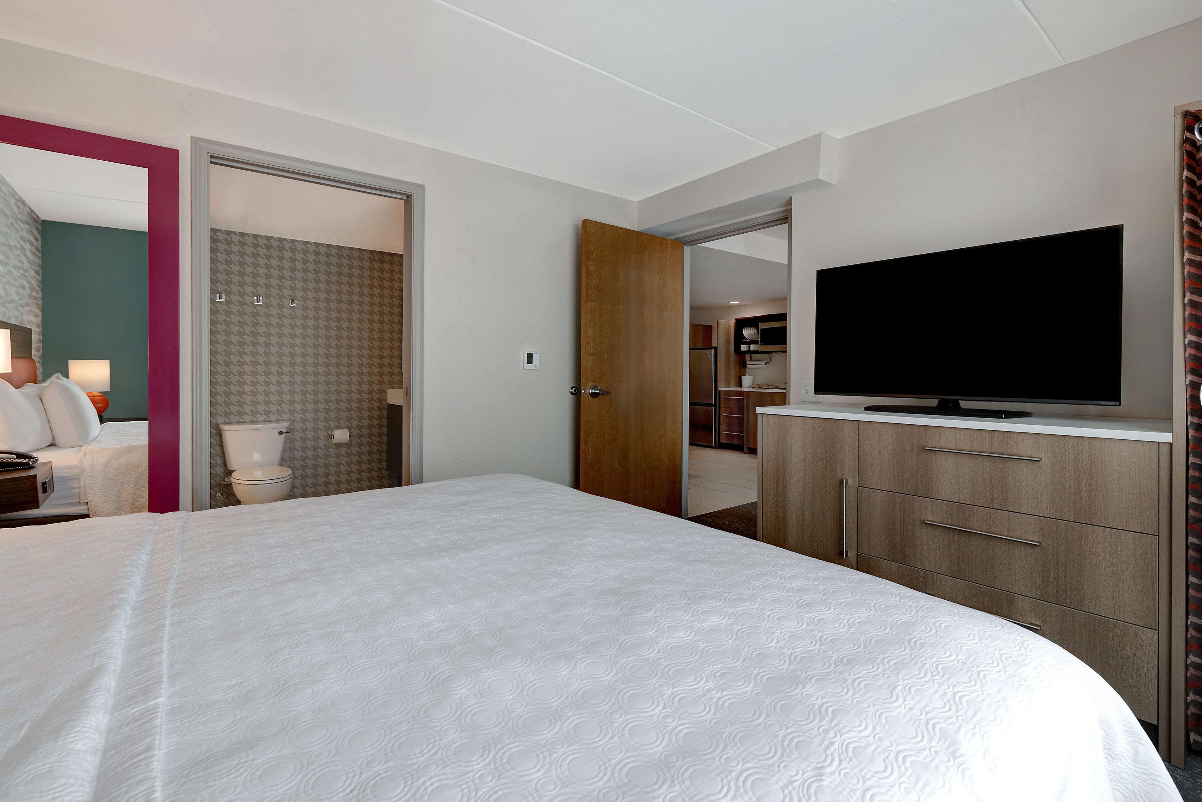 Suite King Bed One Bedroom 