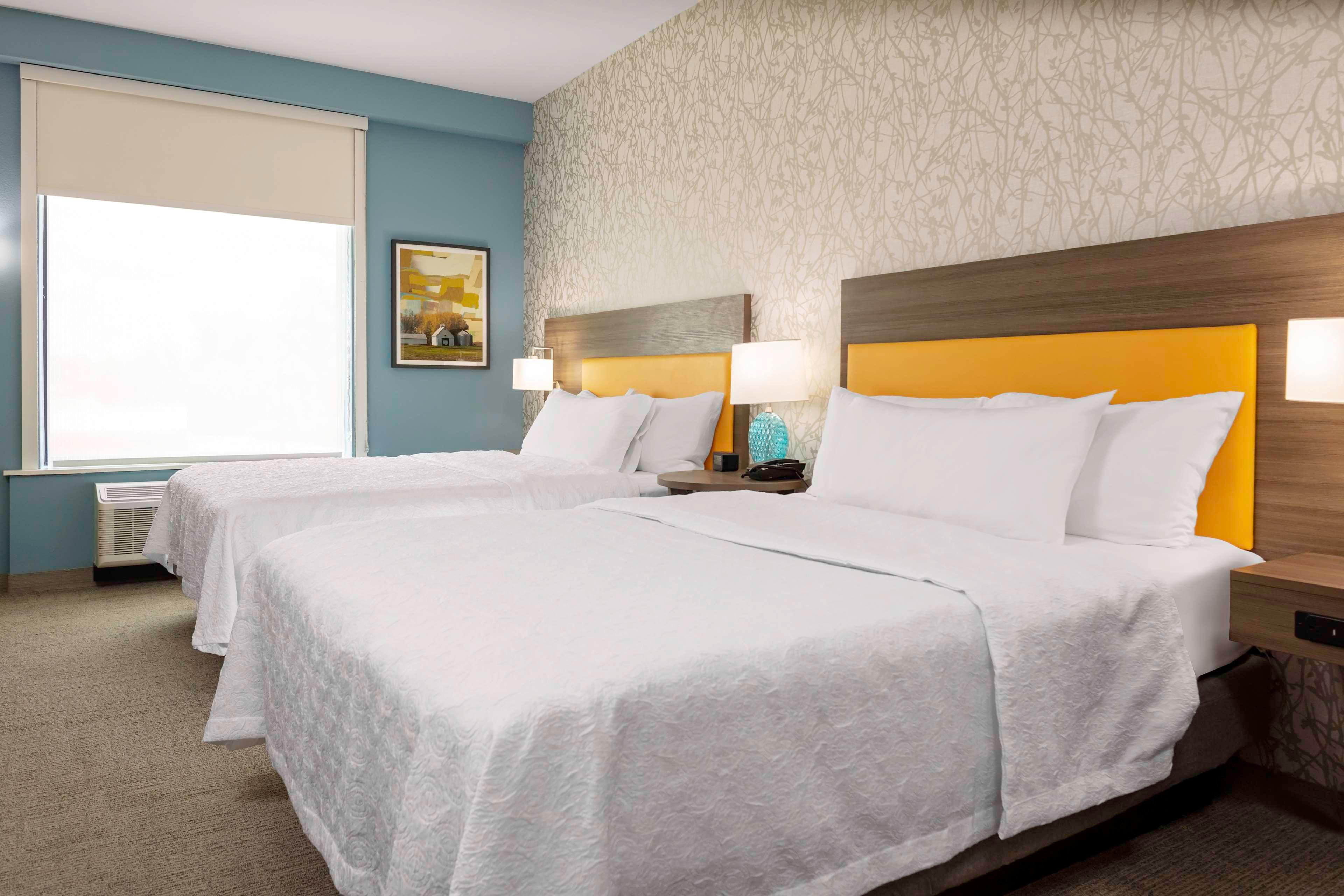 Studio Two Queen Beds Non Smoking