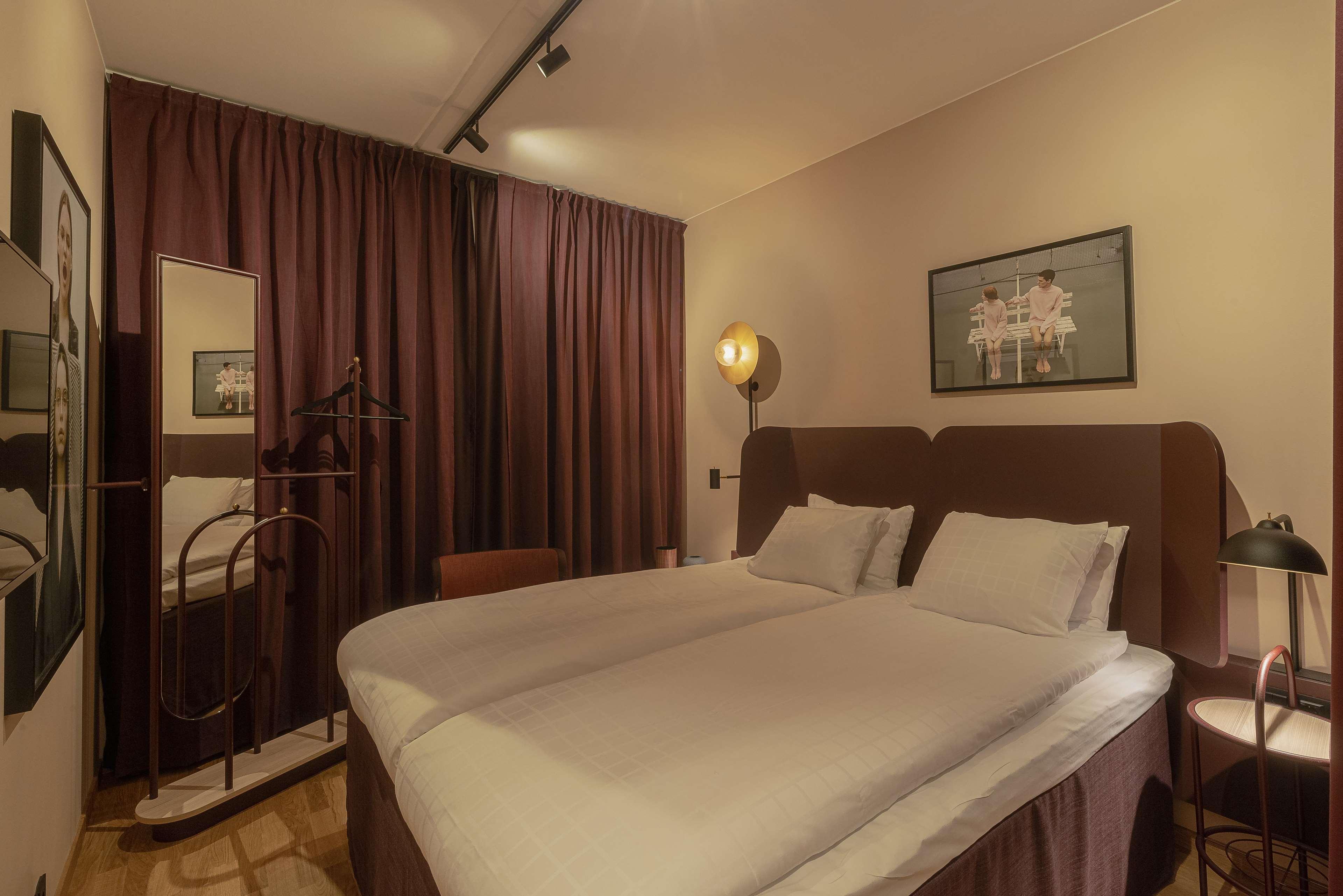 Double Single Queen Size Bed