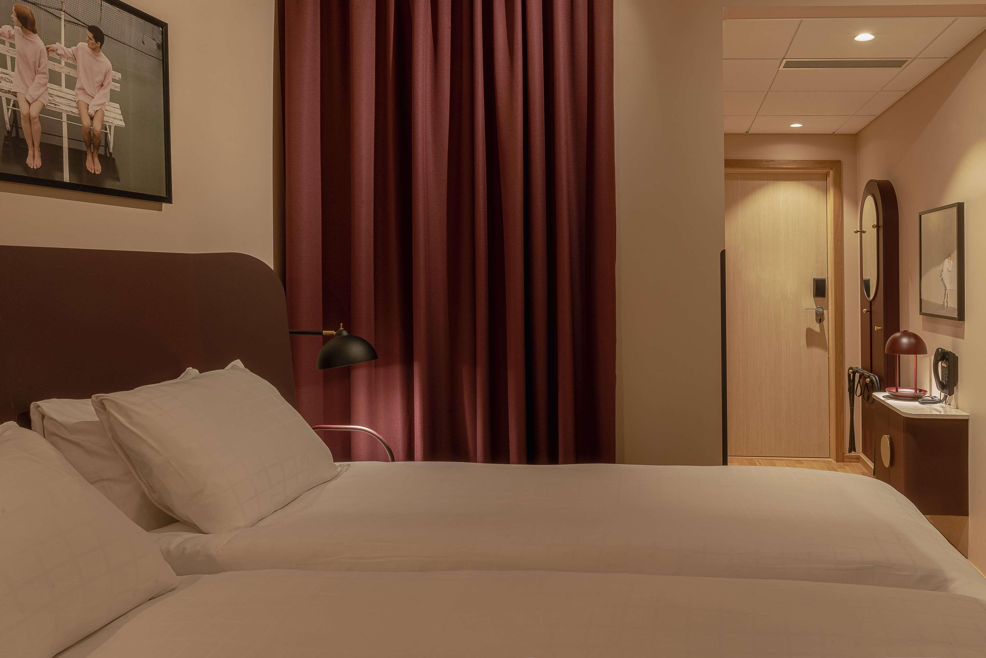 Double Single Queen Size Bed