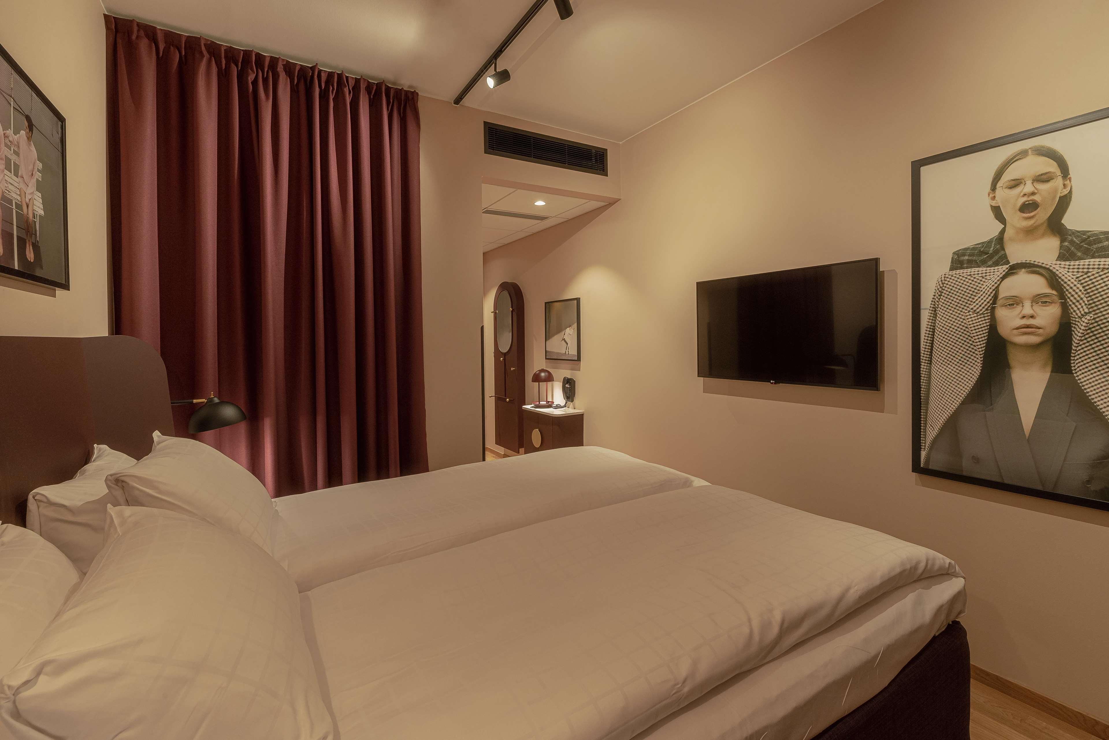 Double Single Queen Size Bed