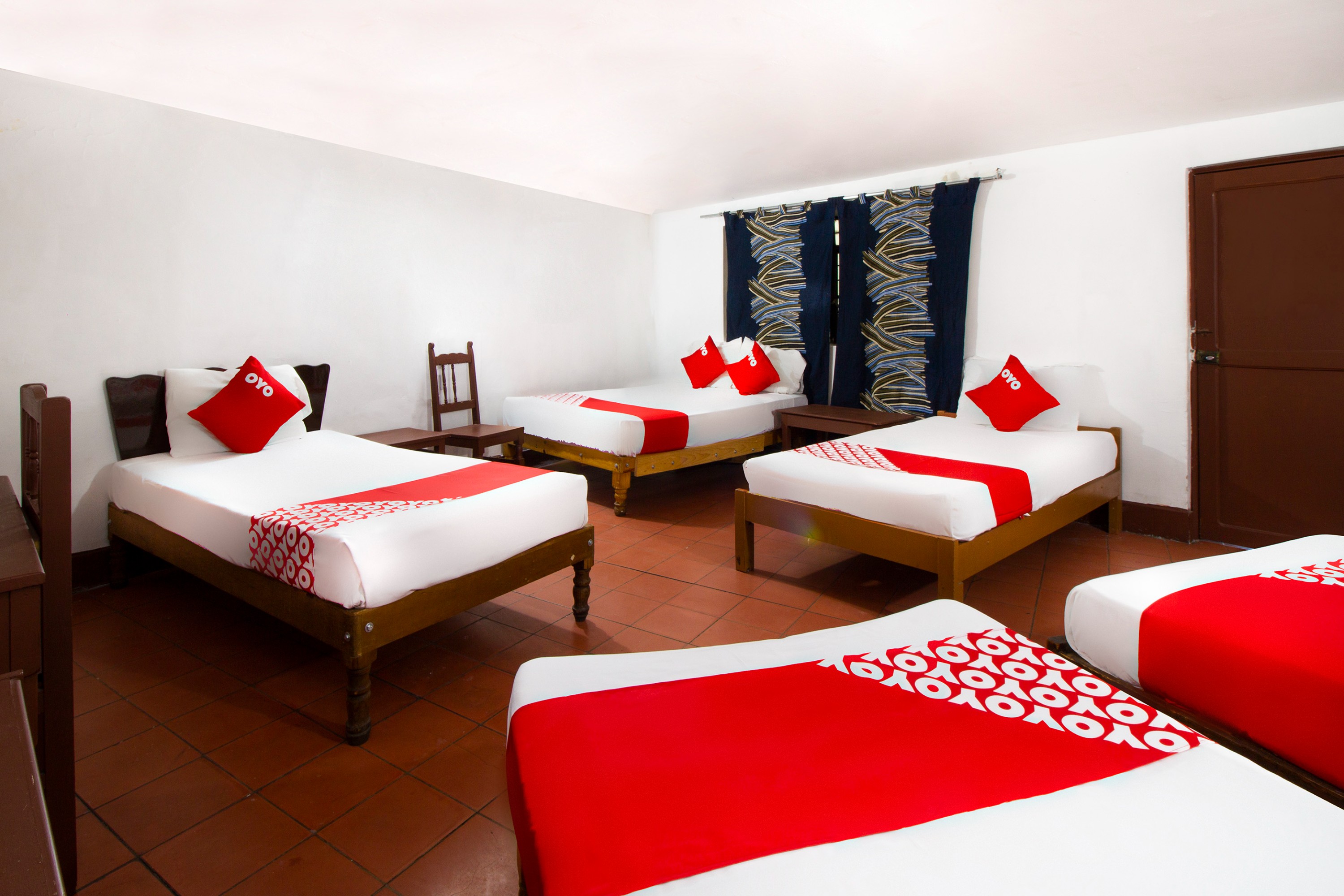 Family Room Three Beds
