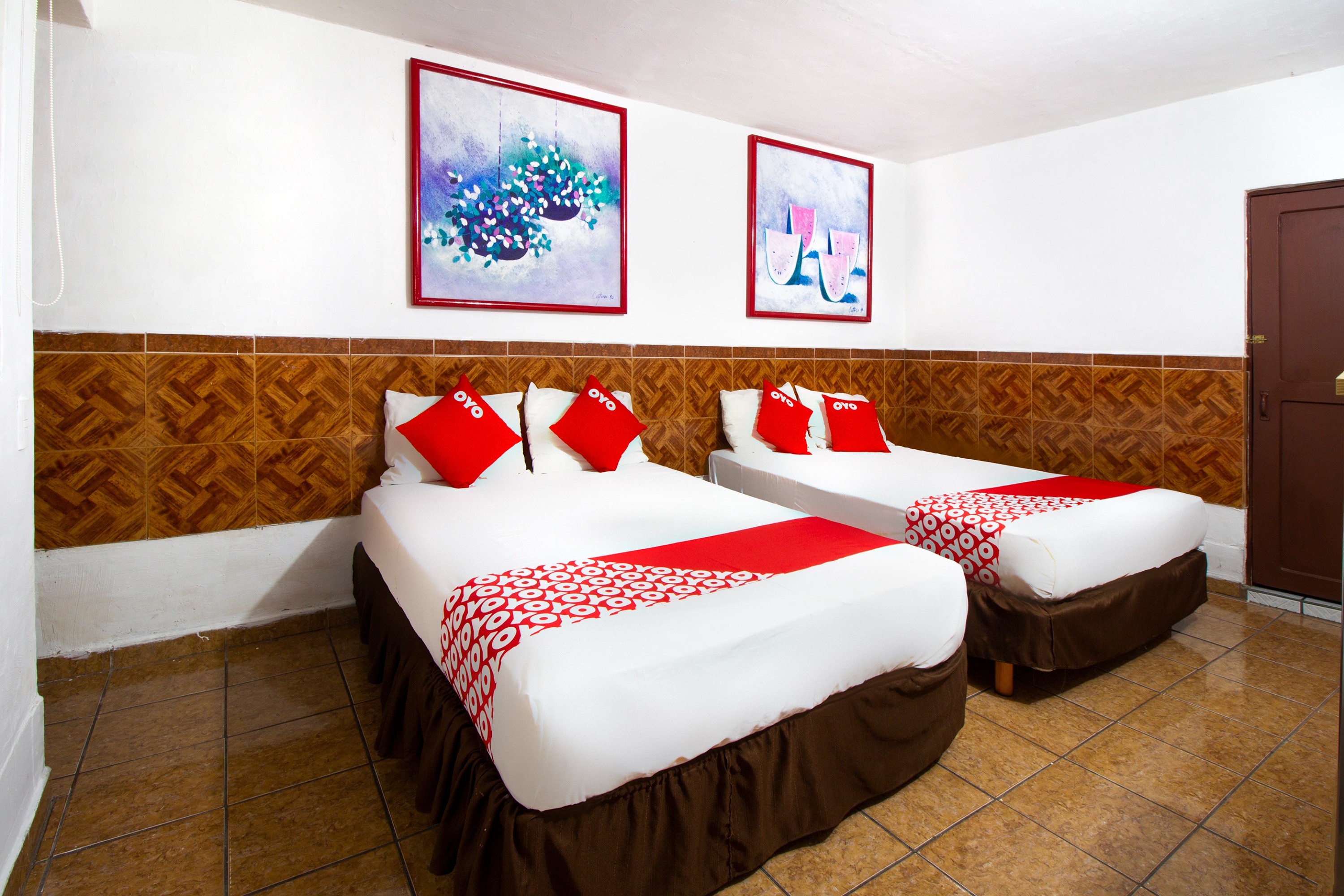 Room Two Beds