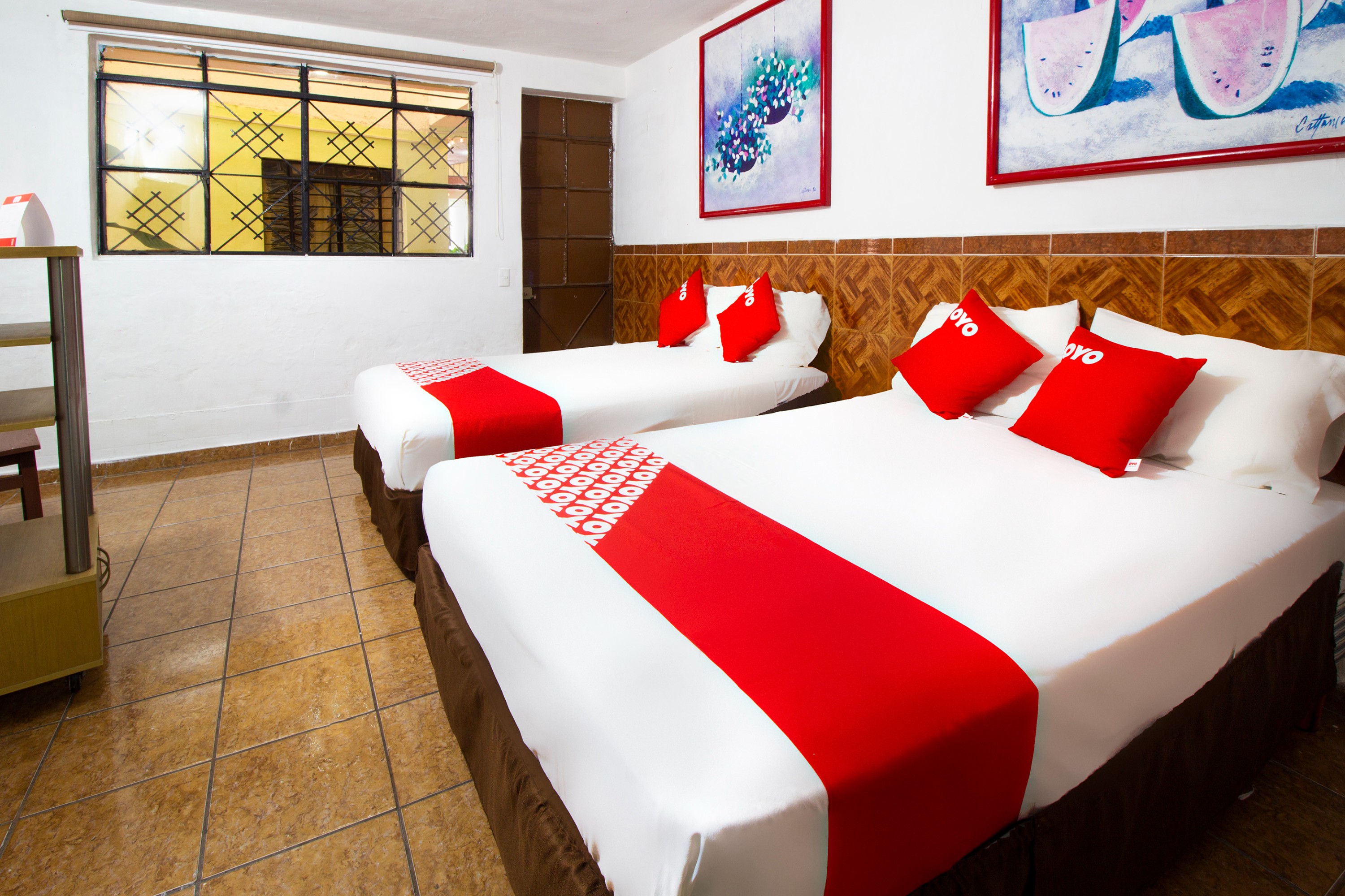 Room Two Beds