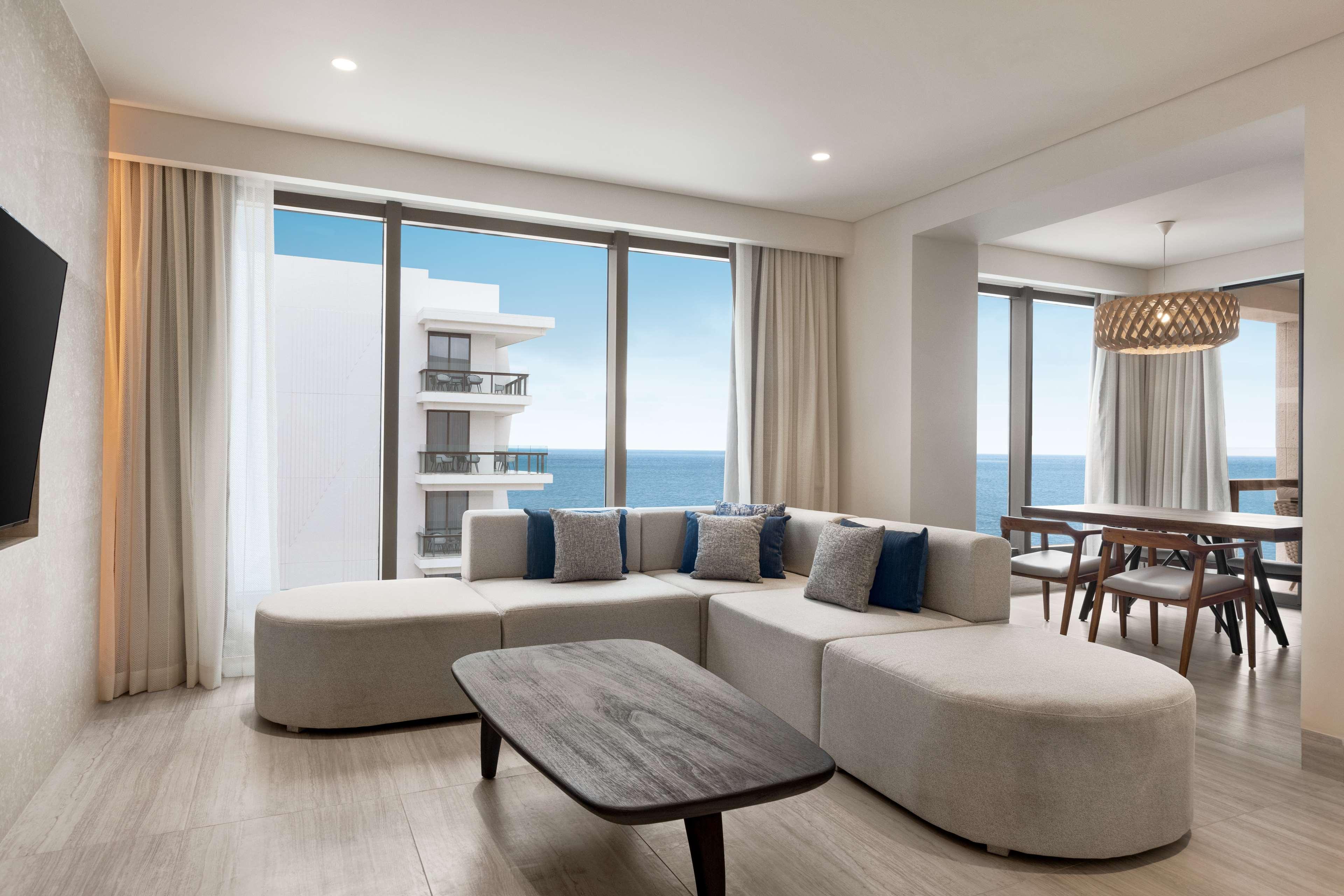 Suite Deluxe Ocean Front