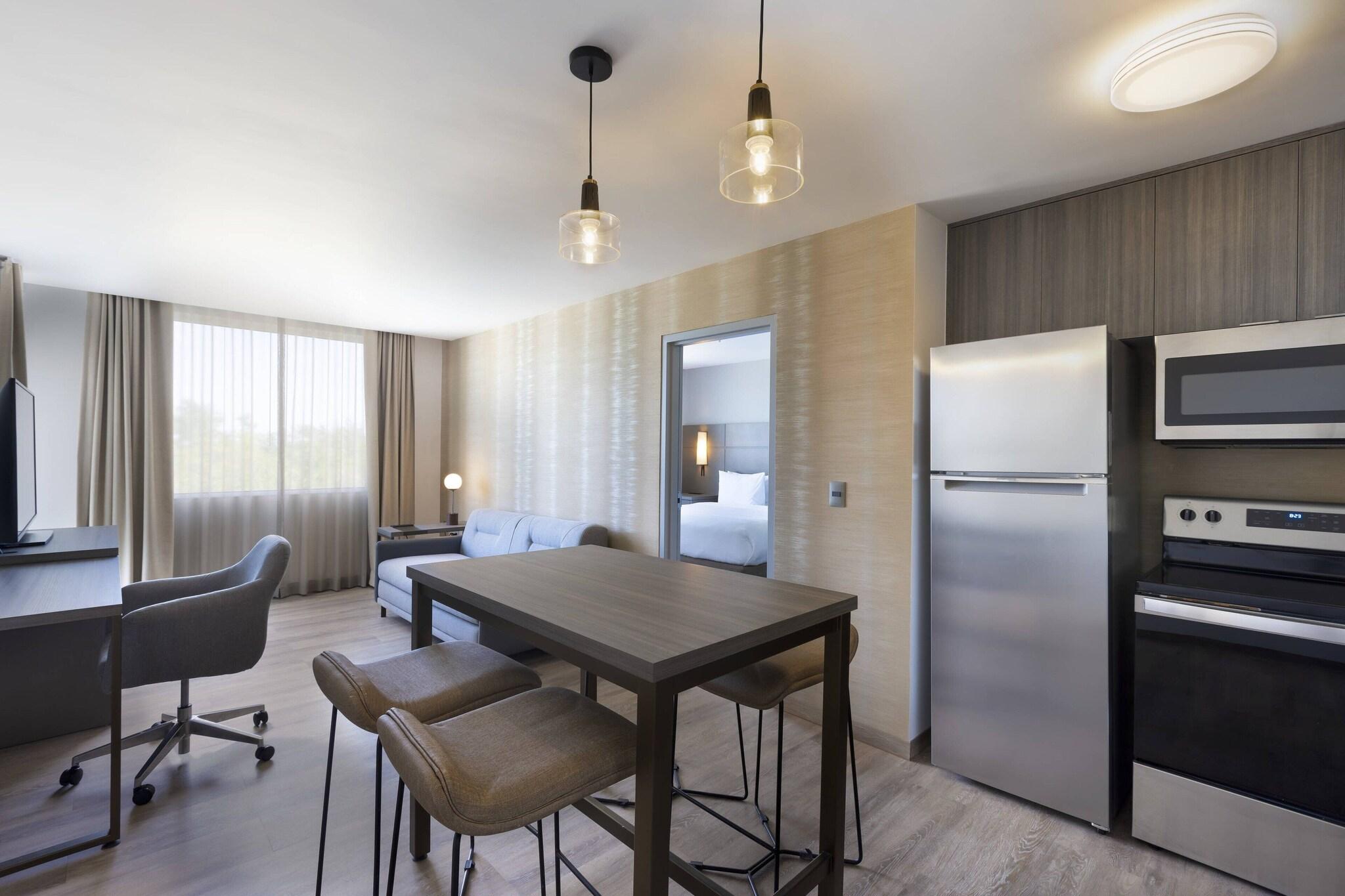 Suite Two Double Beds Non Smoking