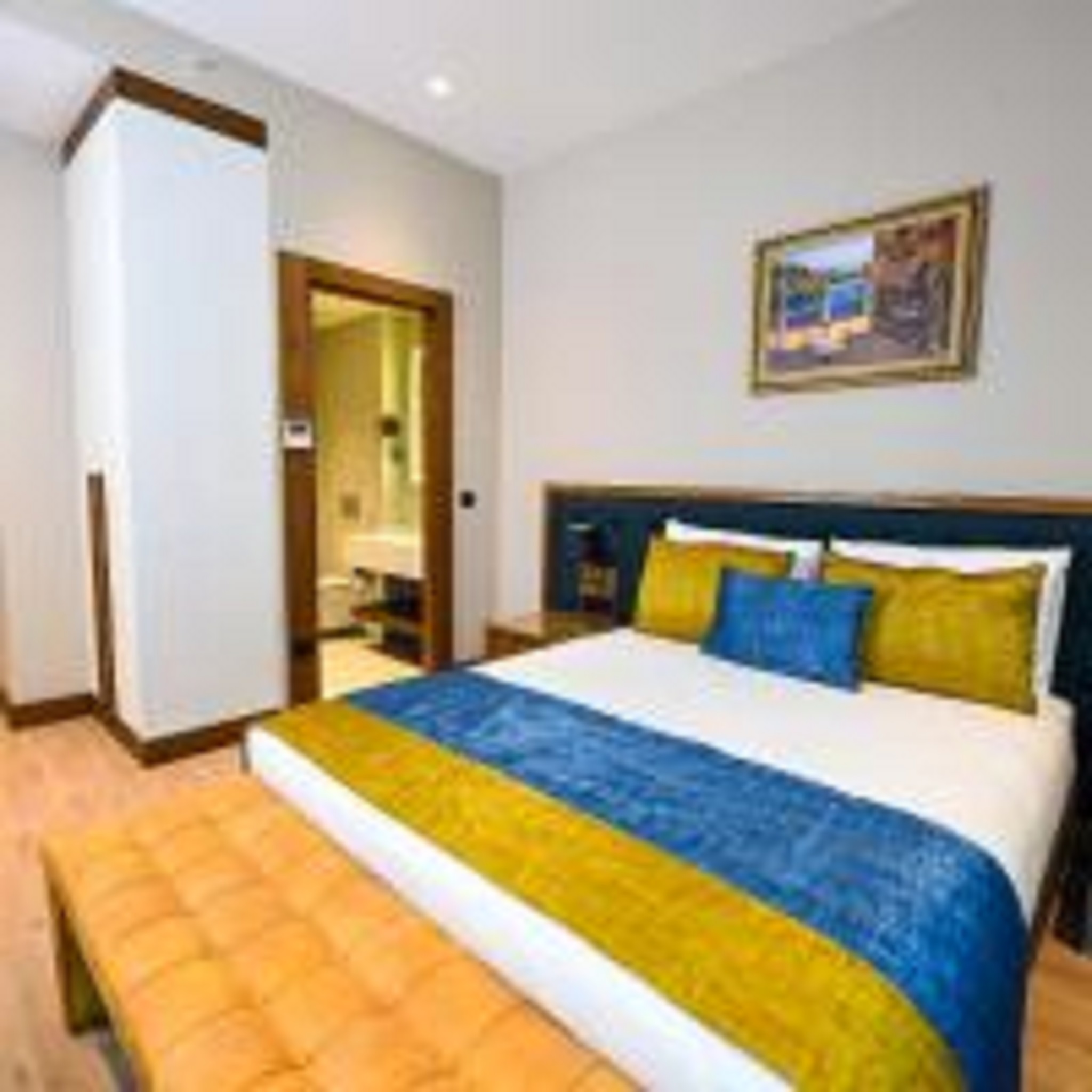 Double or Twin Standard