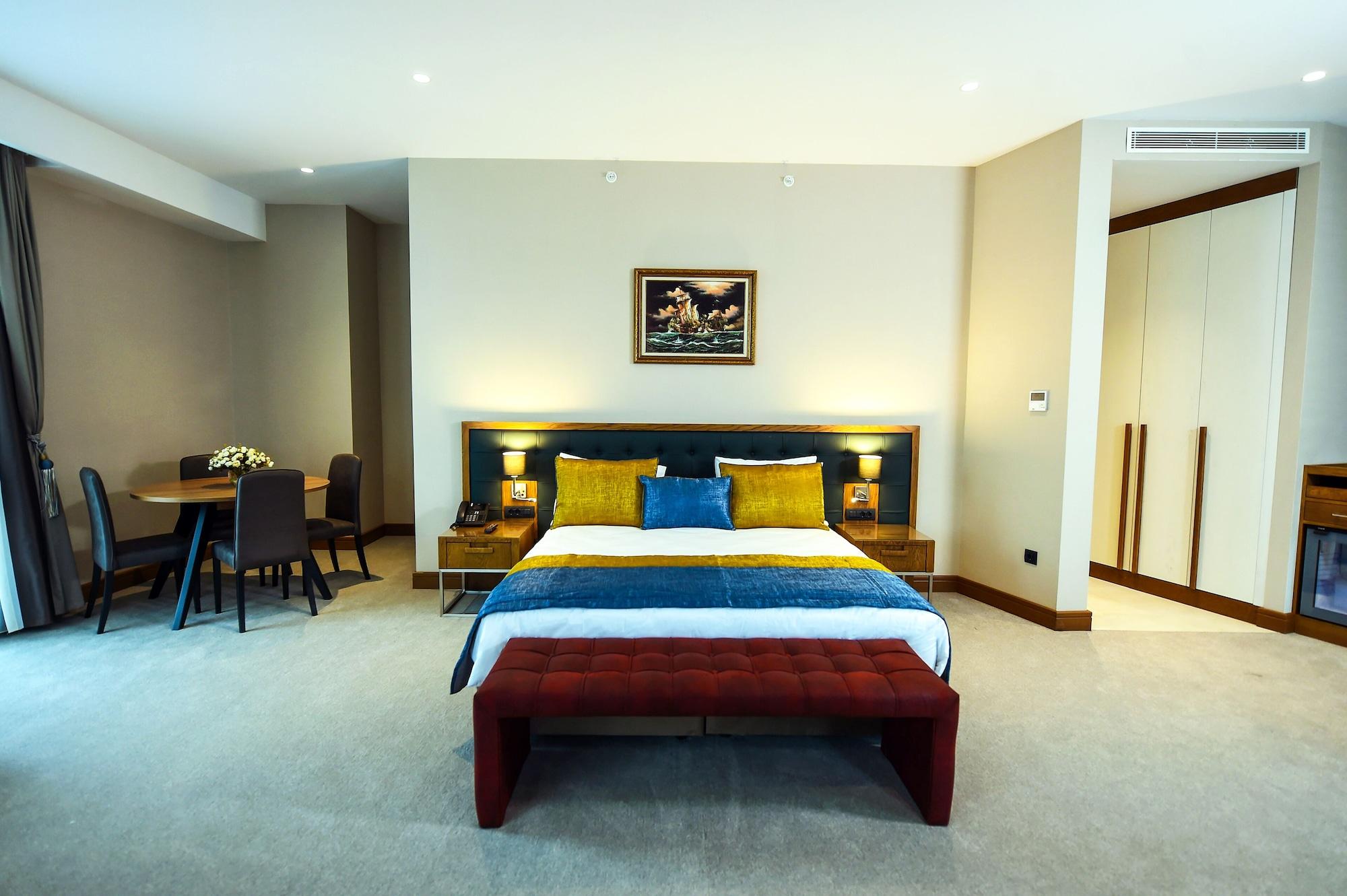 Double Superior King Bed