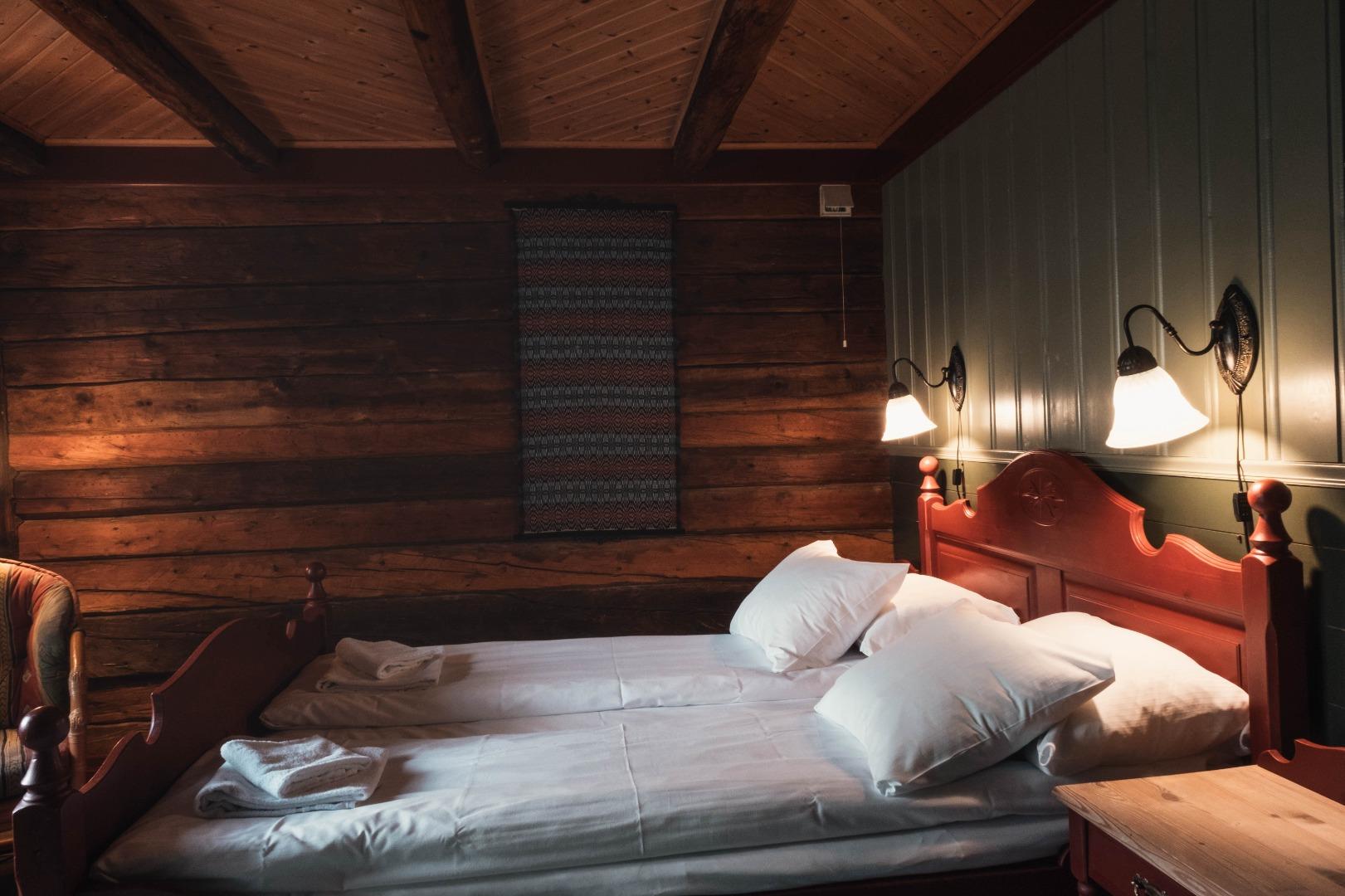 Double or Twin Standard