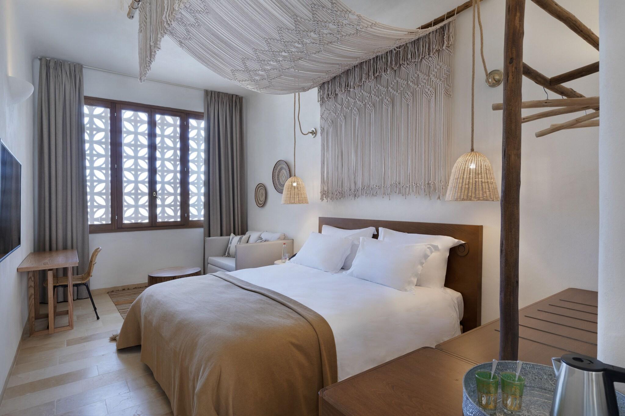 Double Connecting Room