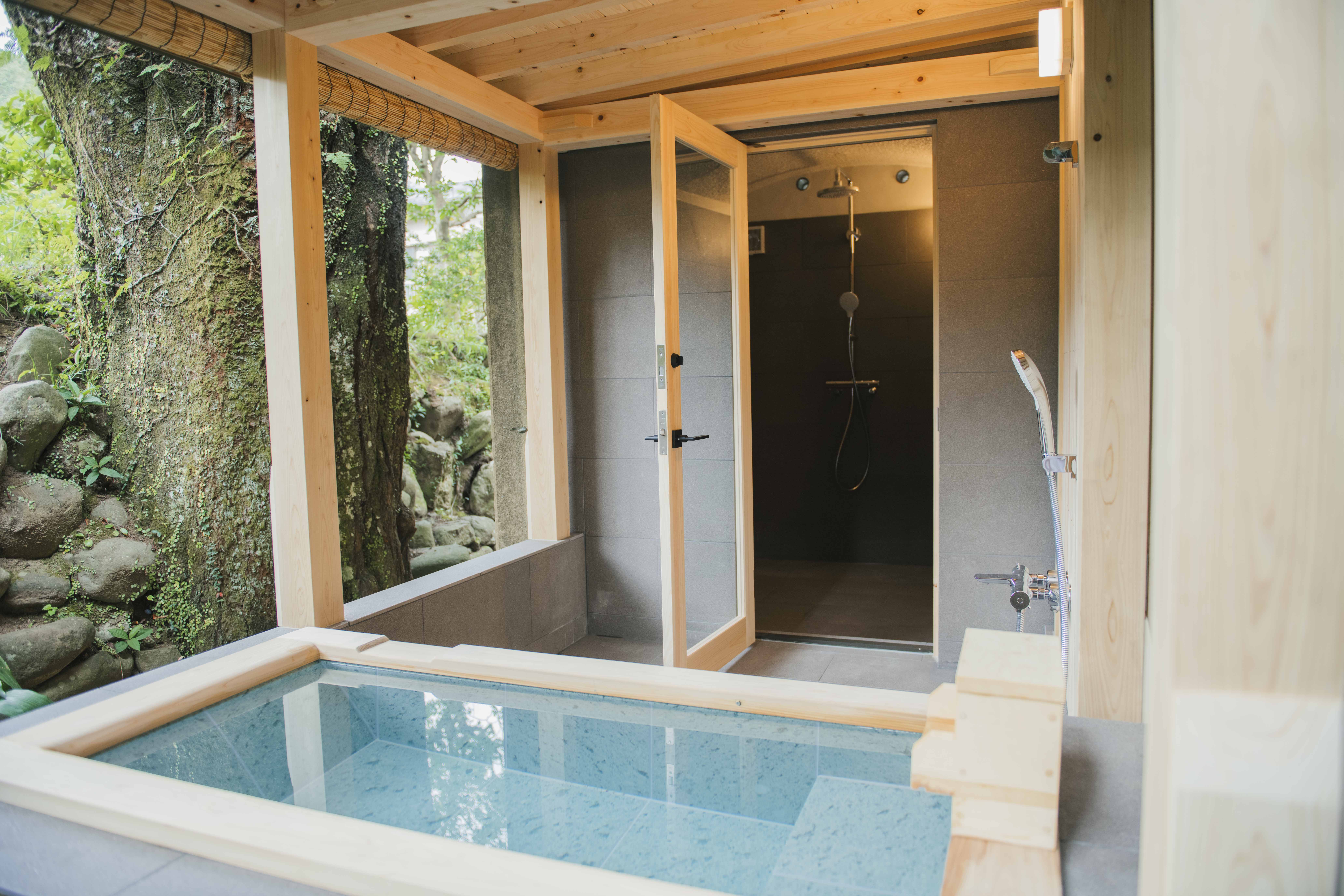 Quadruple Japanese Room