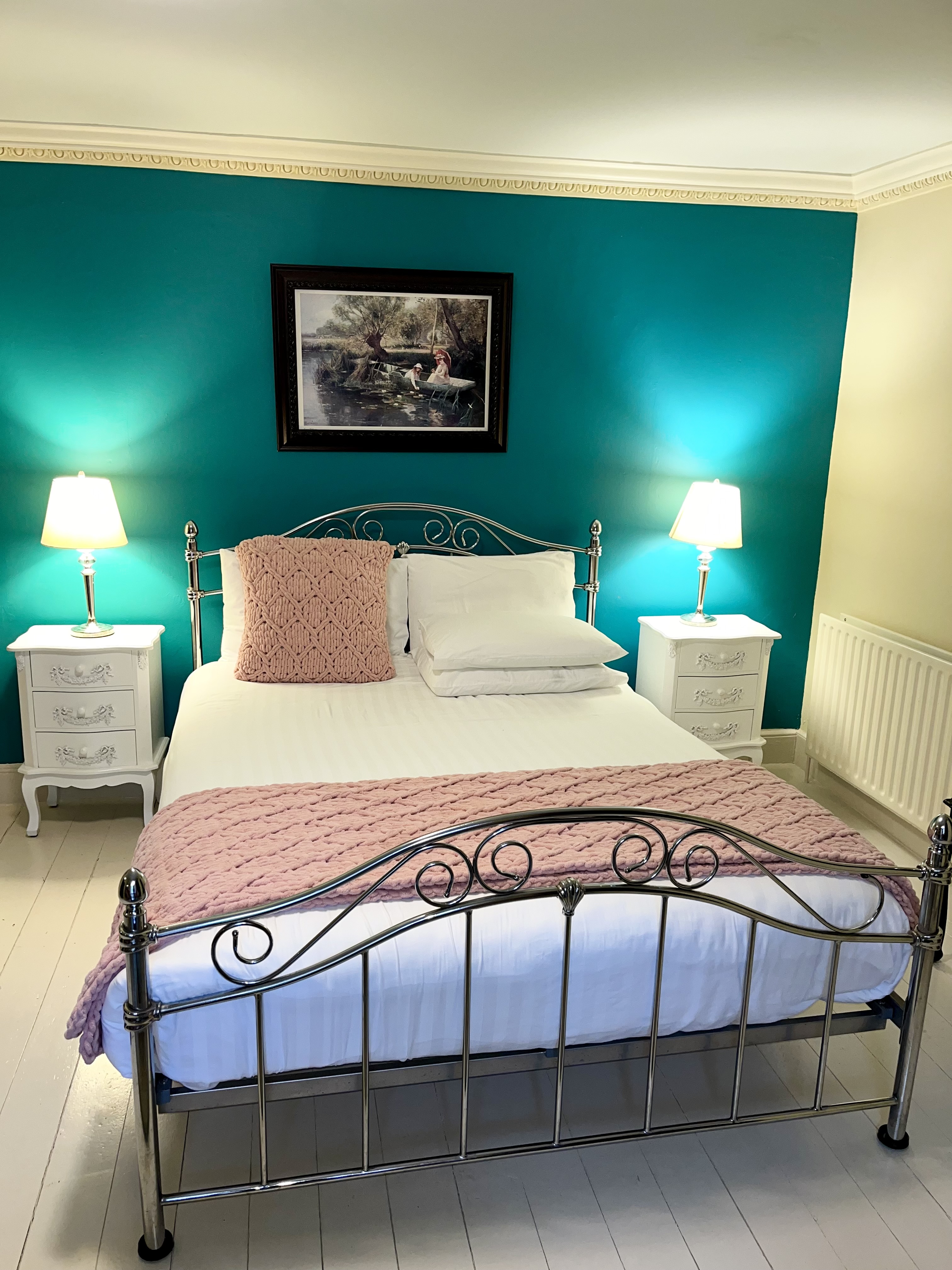 Double or Twin One Bedroom One Bathroom