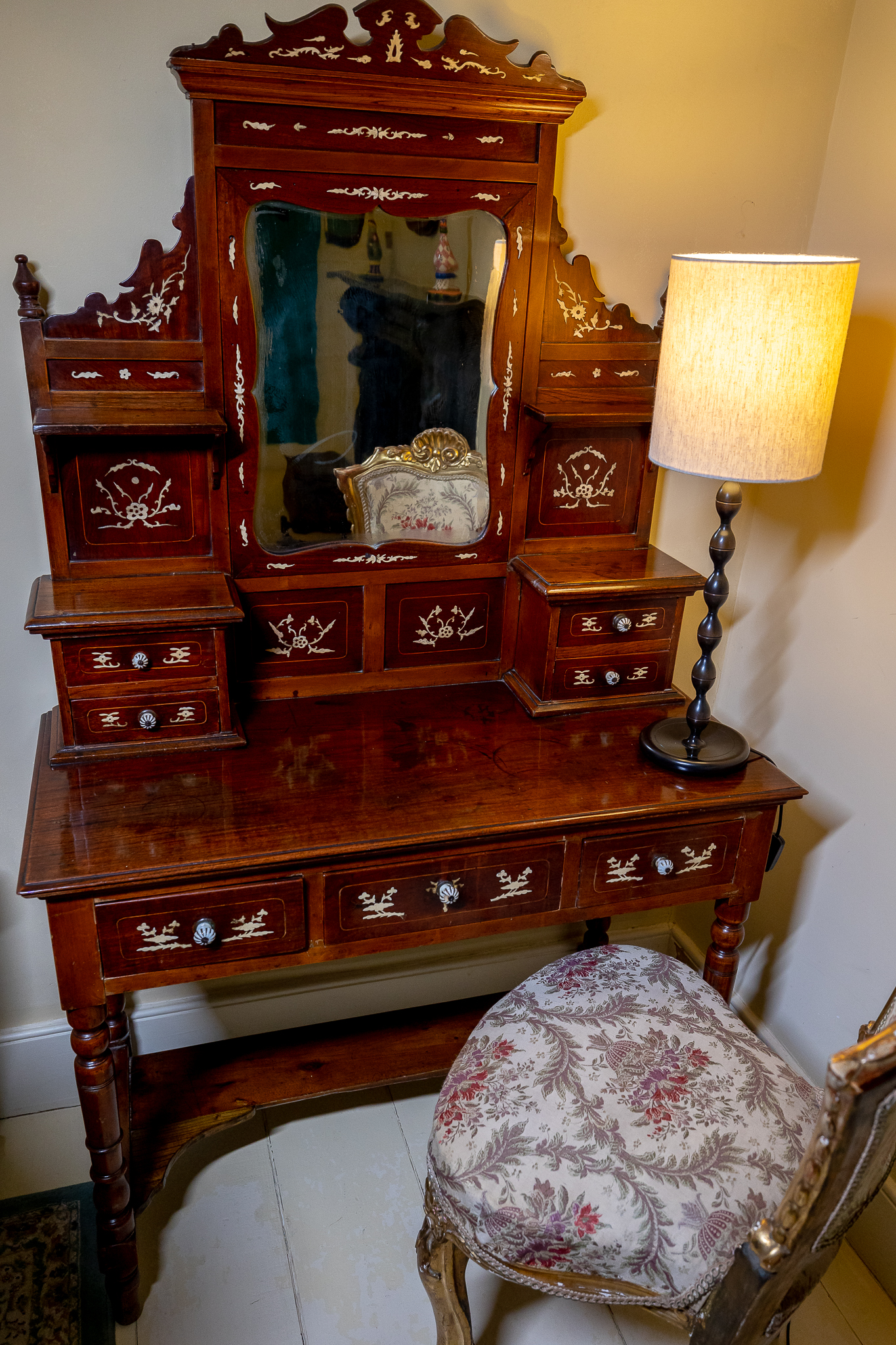 Double or Twin One Bedroom One Bathroom