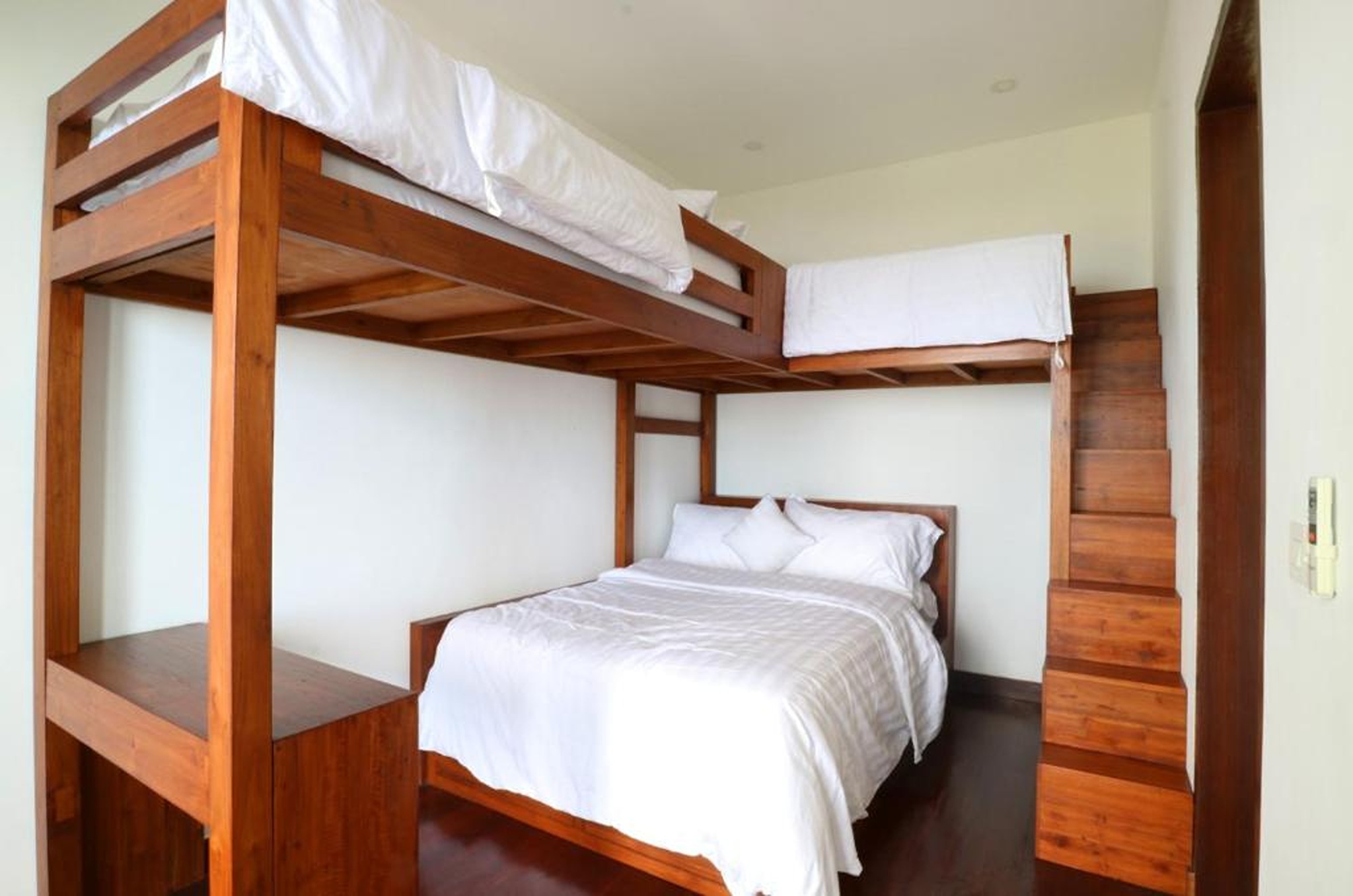Villa Five Bedrooms