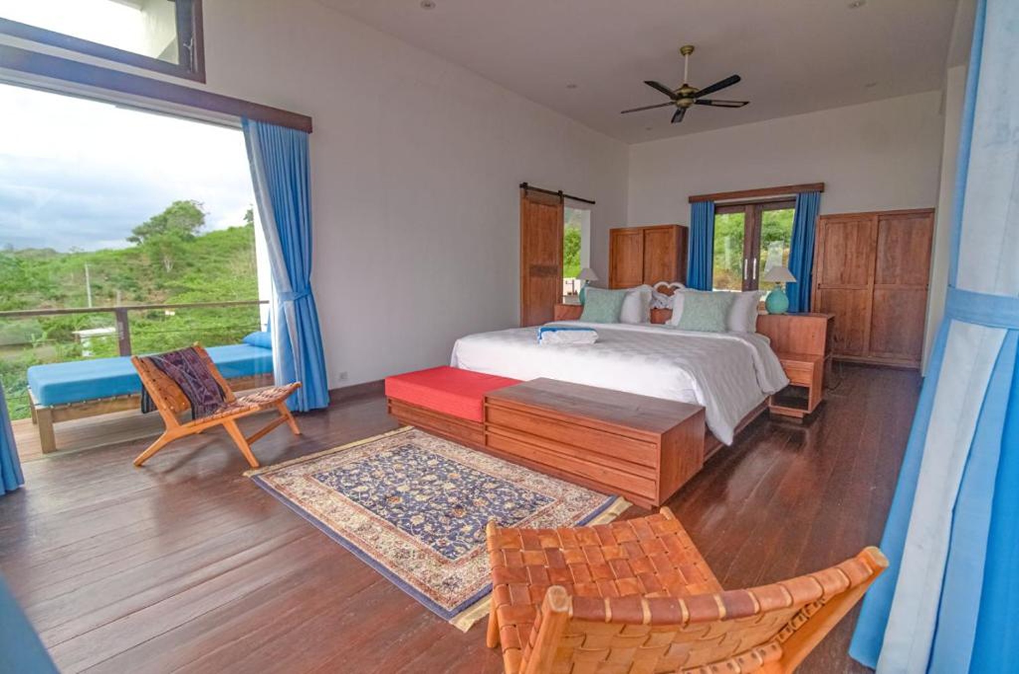 Villa Five Bedrooms
