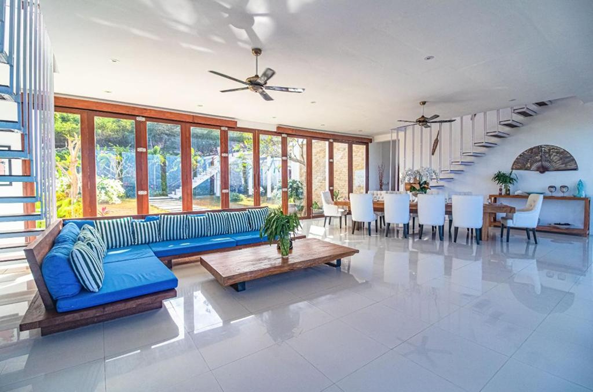 Villa Five Bedrooms