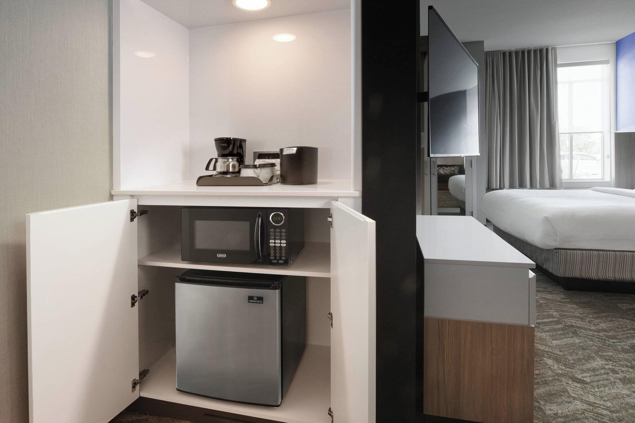 Suite Two Queen Beds