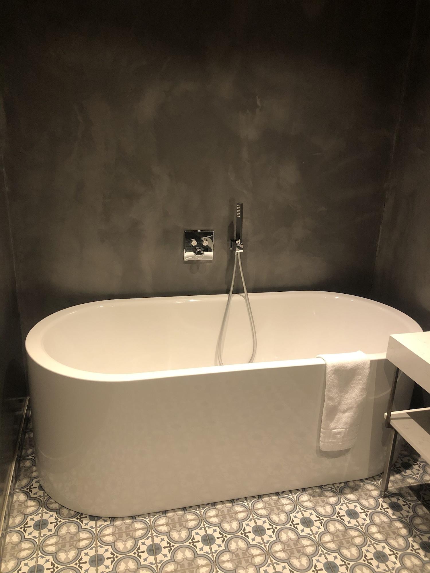 Suite Queen Size Bed