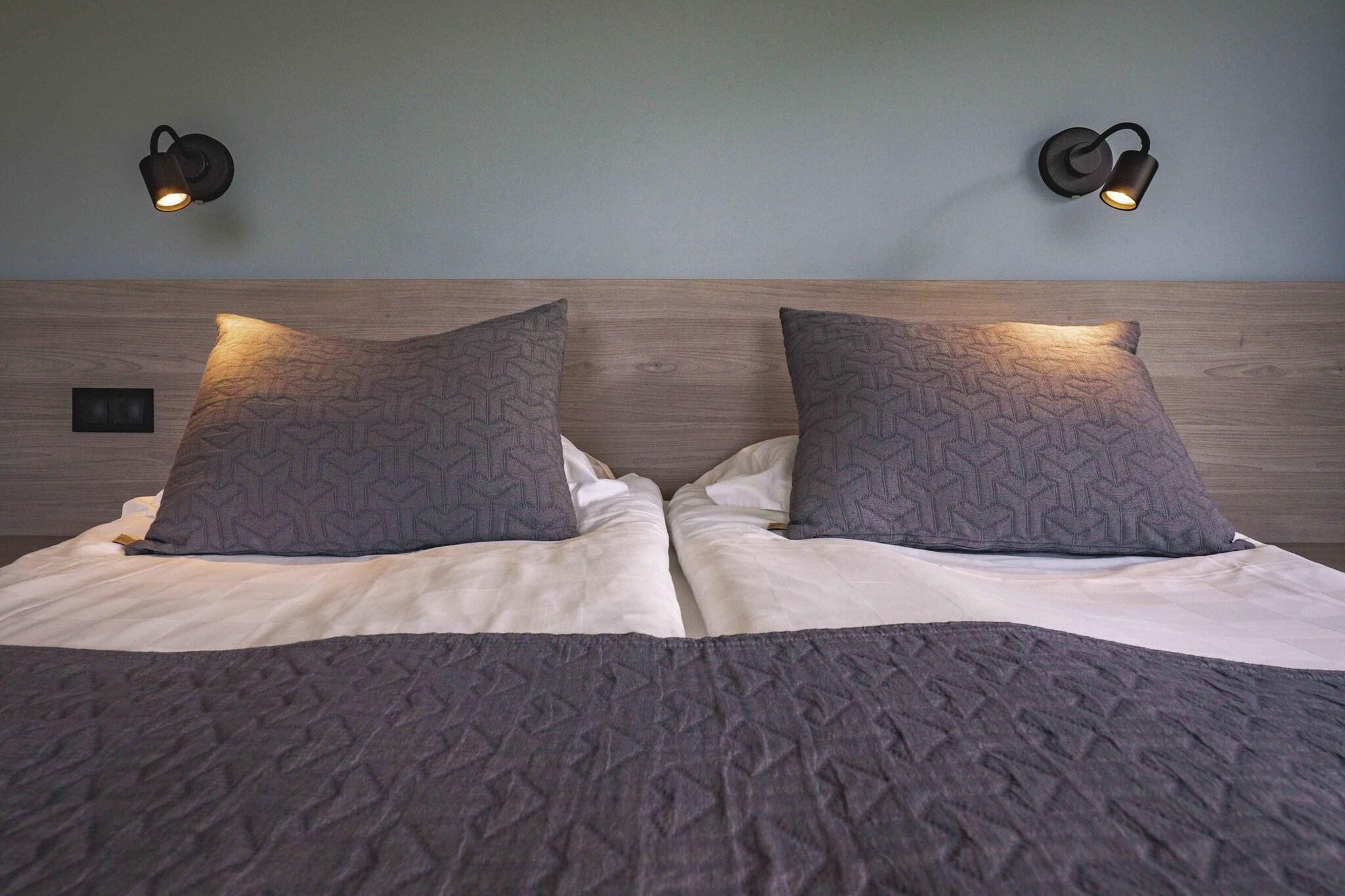 Double or Twin Queen Size Bed