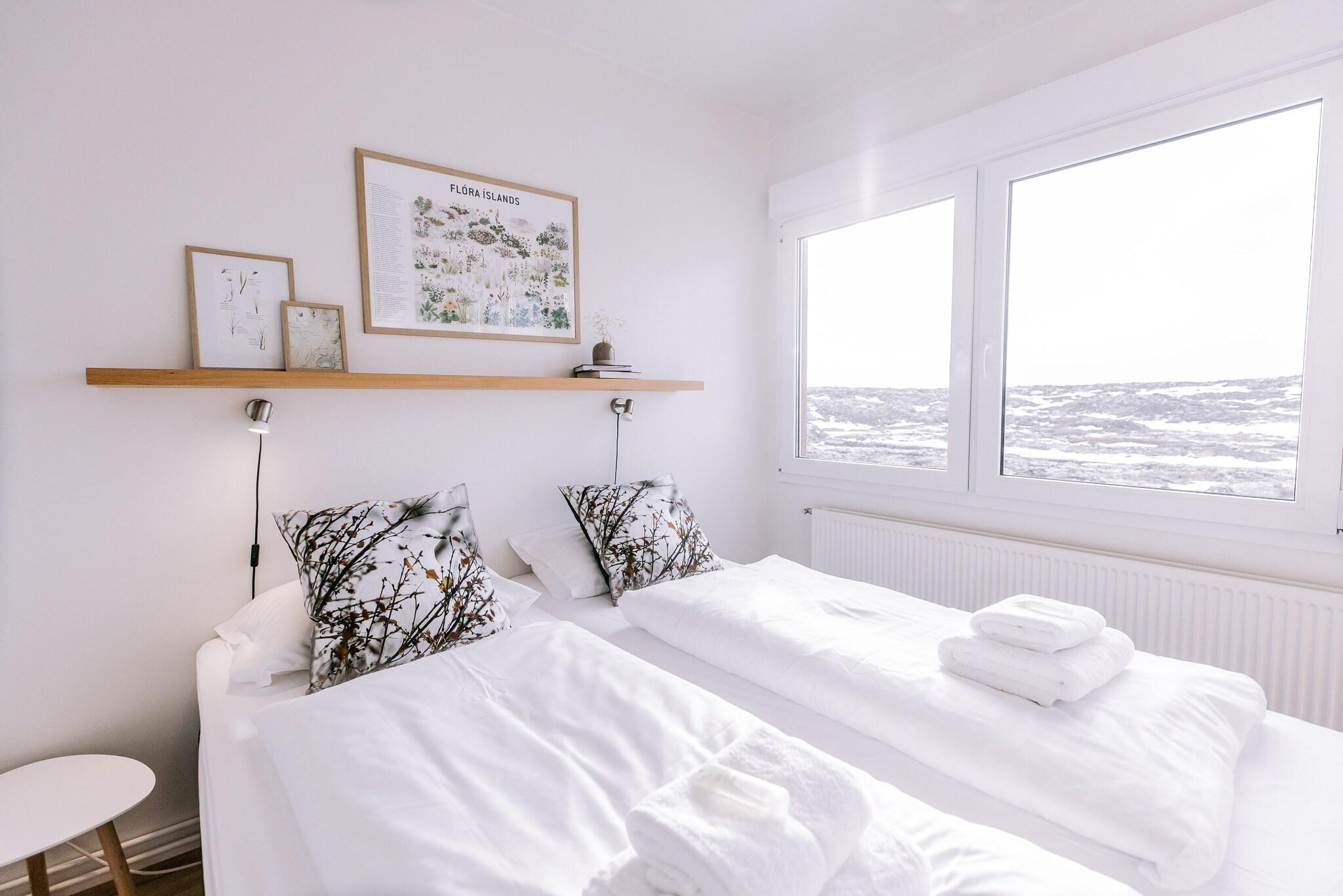 Double or Twin Queen Size Bed