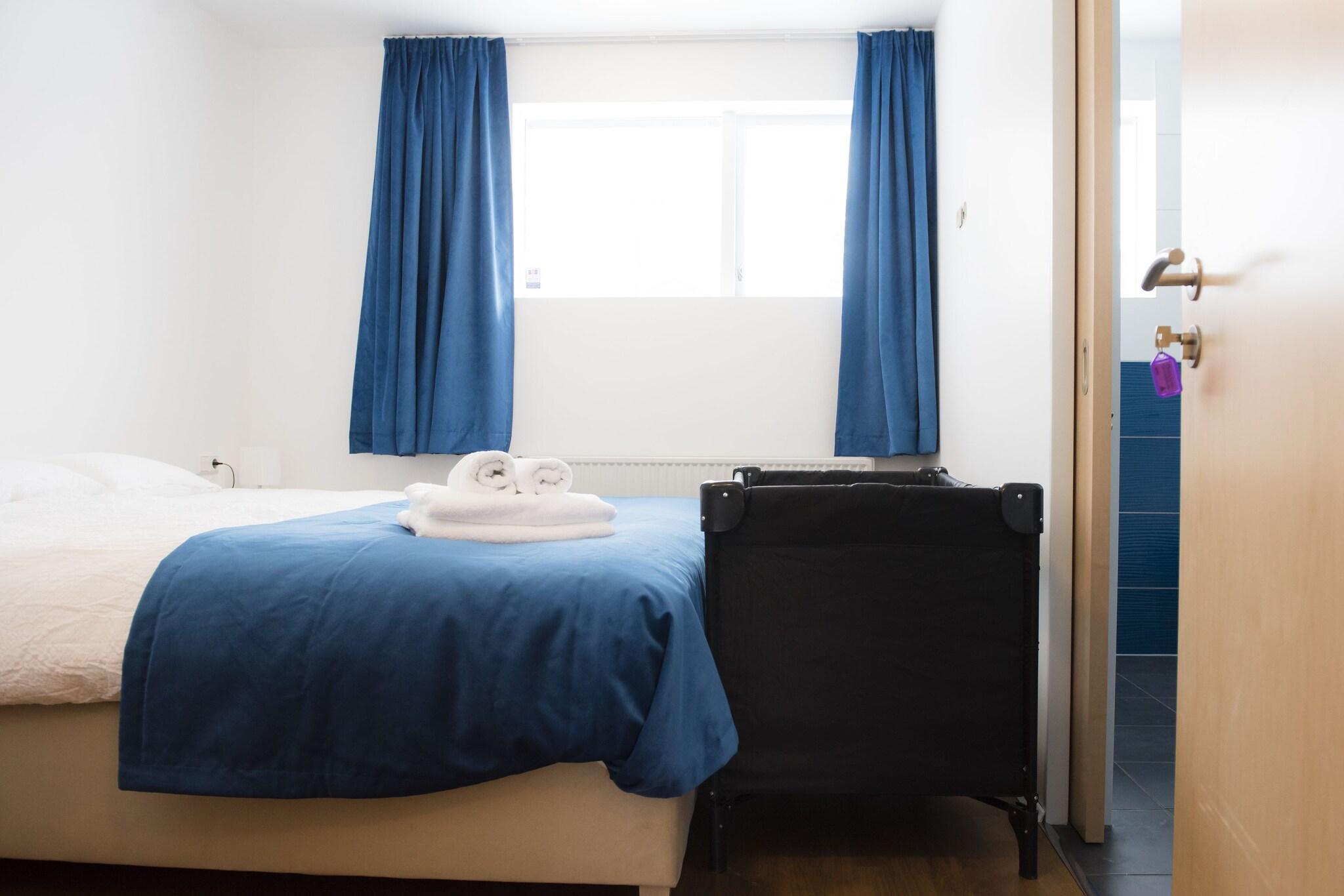 Double or Twin Queen Size Bed