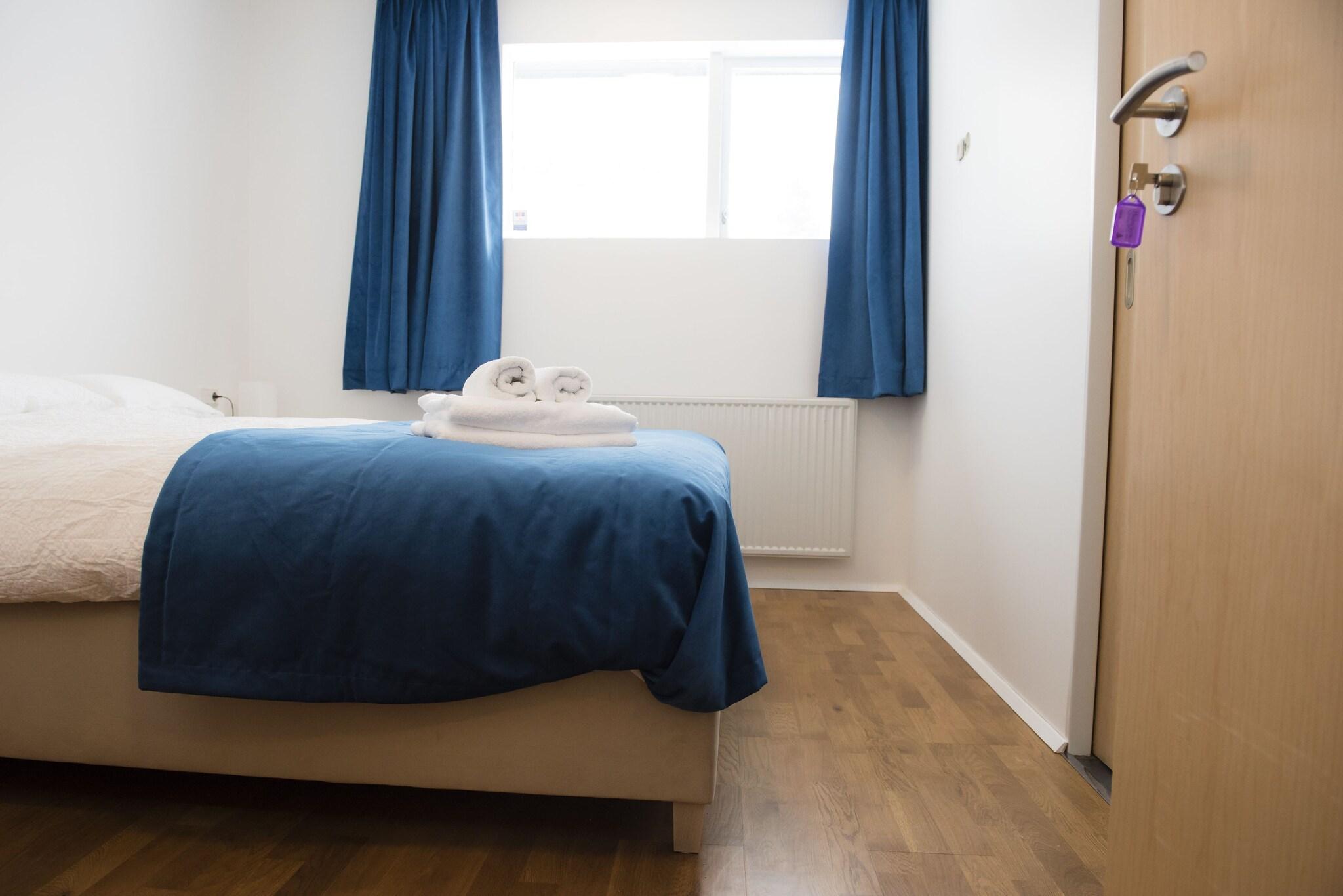 Double or Twin Queen Size Bed