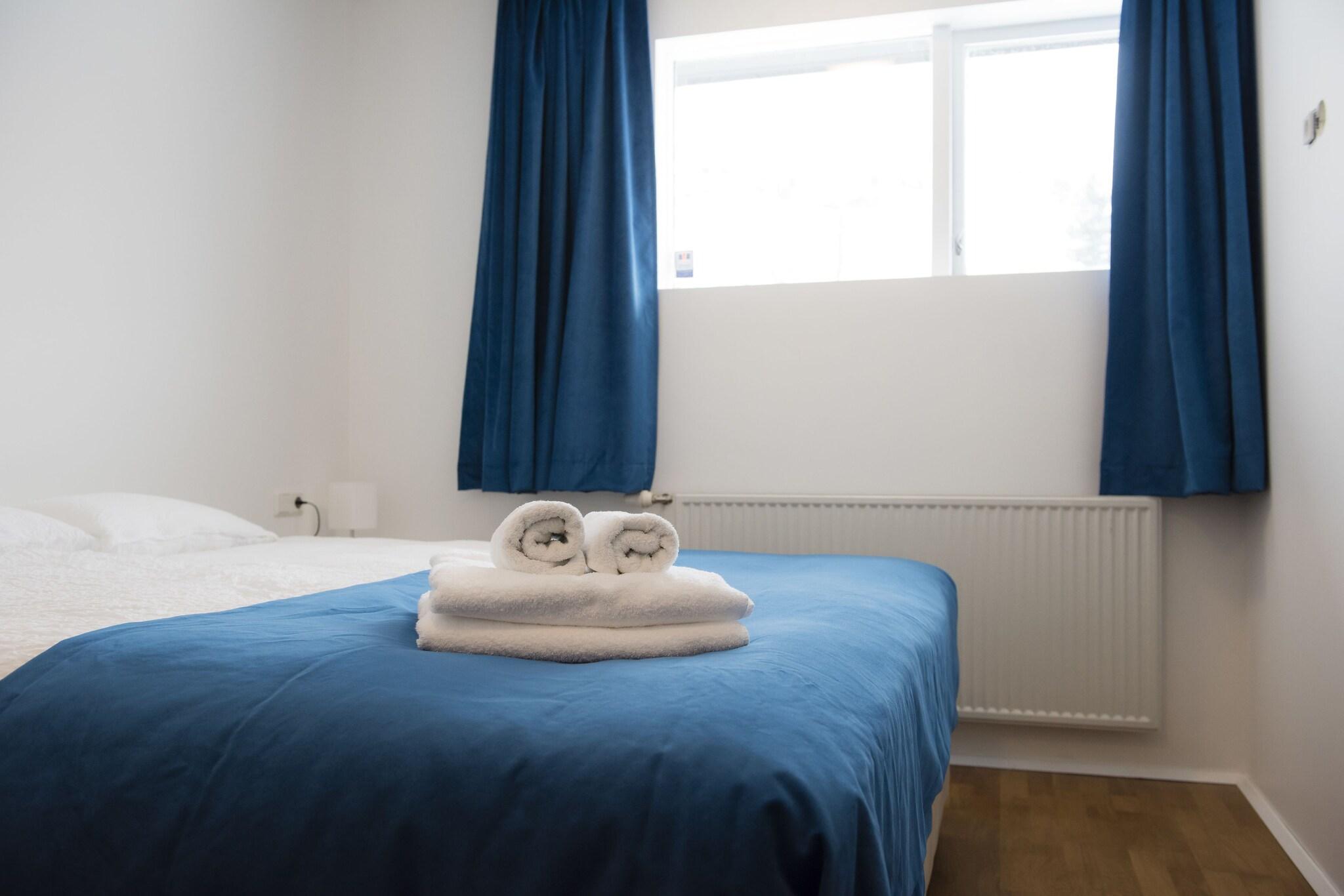 Double or Twin Queen Size Bed